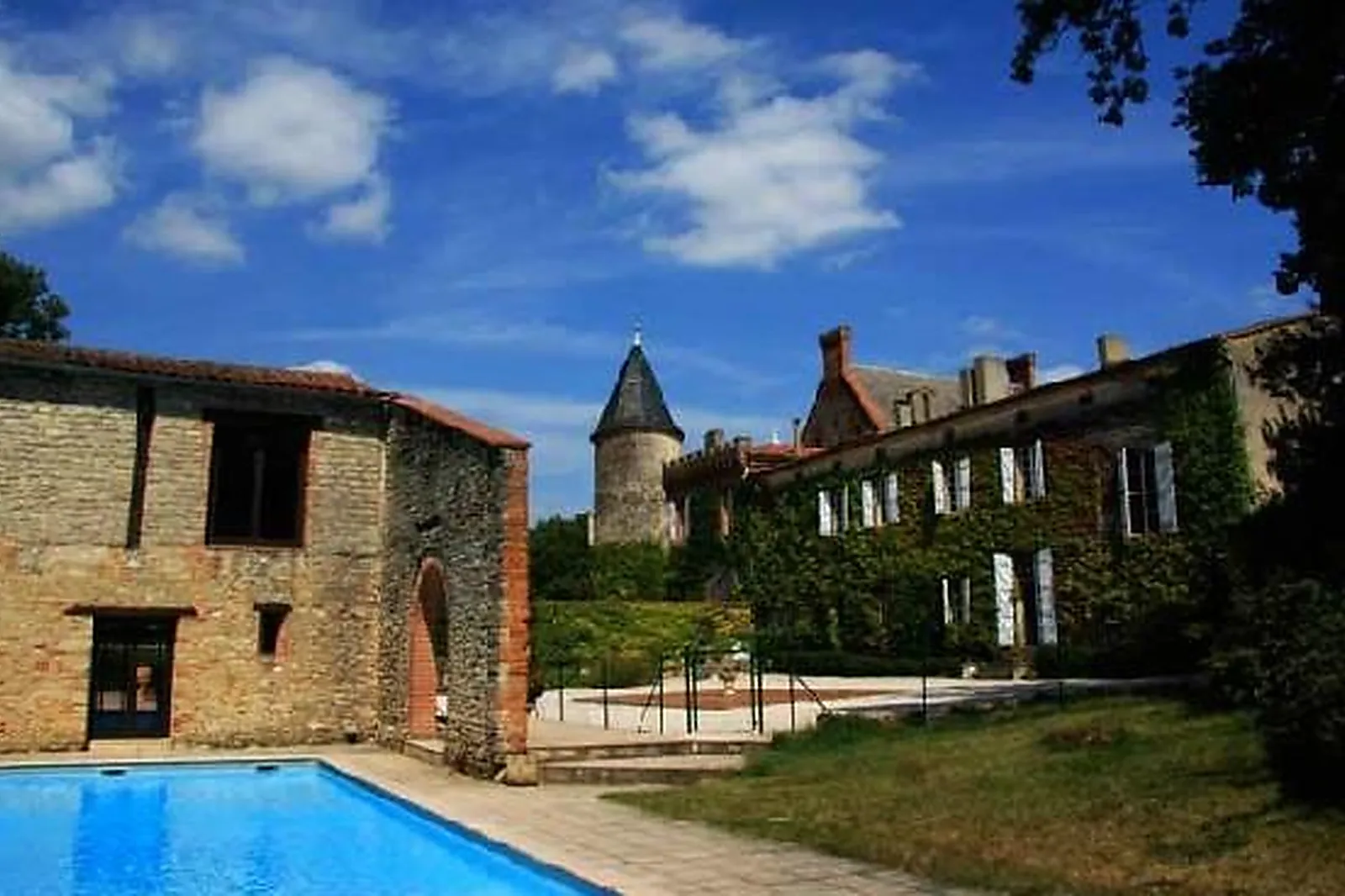 Lieux événementiels, CHÂTEAU DE CROISILLAT