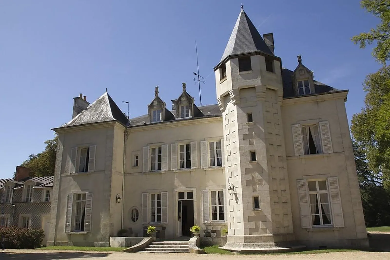 Lieux événementiels, CHÂTEAU DE DANGY