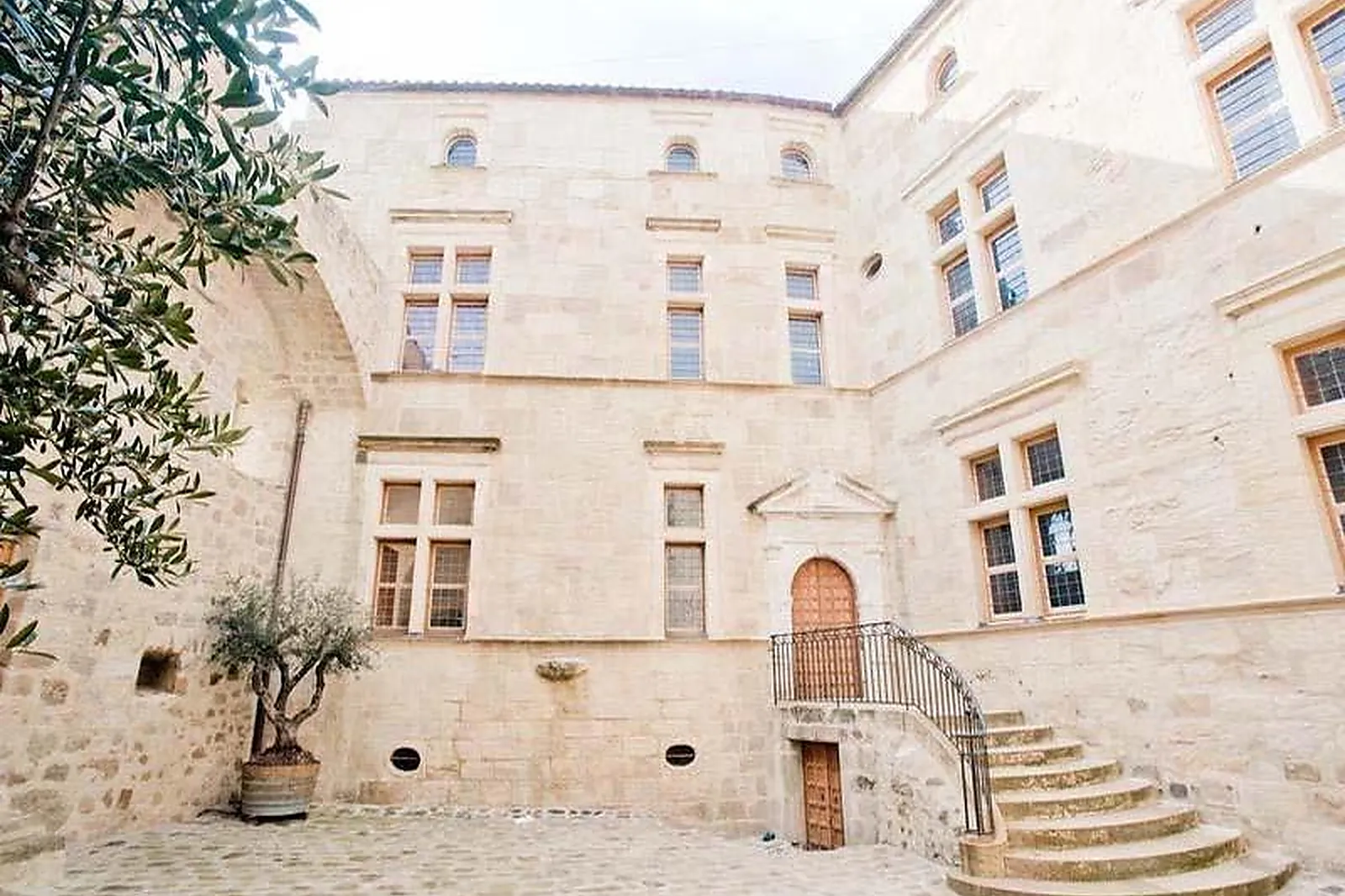 Lieux événementiels, CHÂTEAU DE DIO