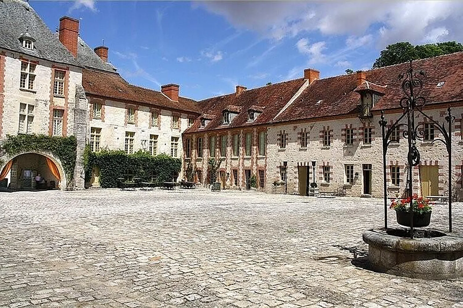 Lieux événementiels, CHÂTEAU DE FARCHEVILLE
