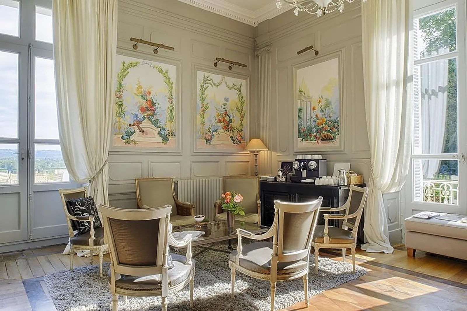 Lieux événementiels, CHÂTEAU DE FAVERGES-DE-LA-TOUR