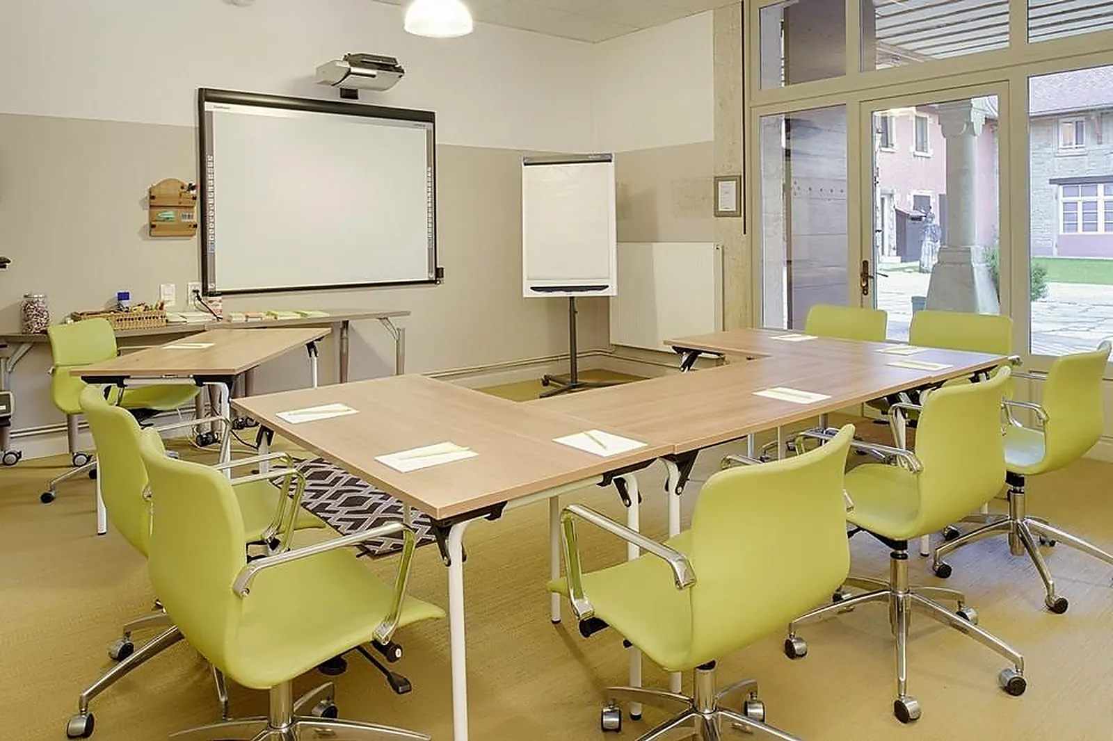 Lieux événementiels, CHÂTEAU DE FAVERGES-DE-LA-TOUR