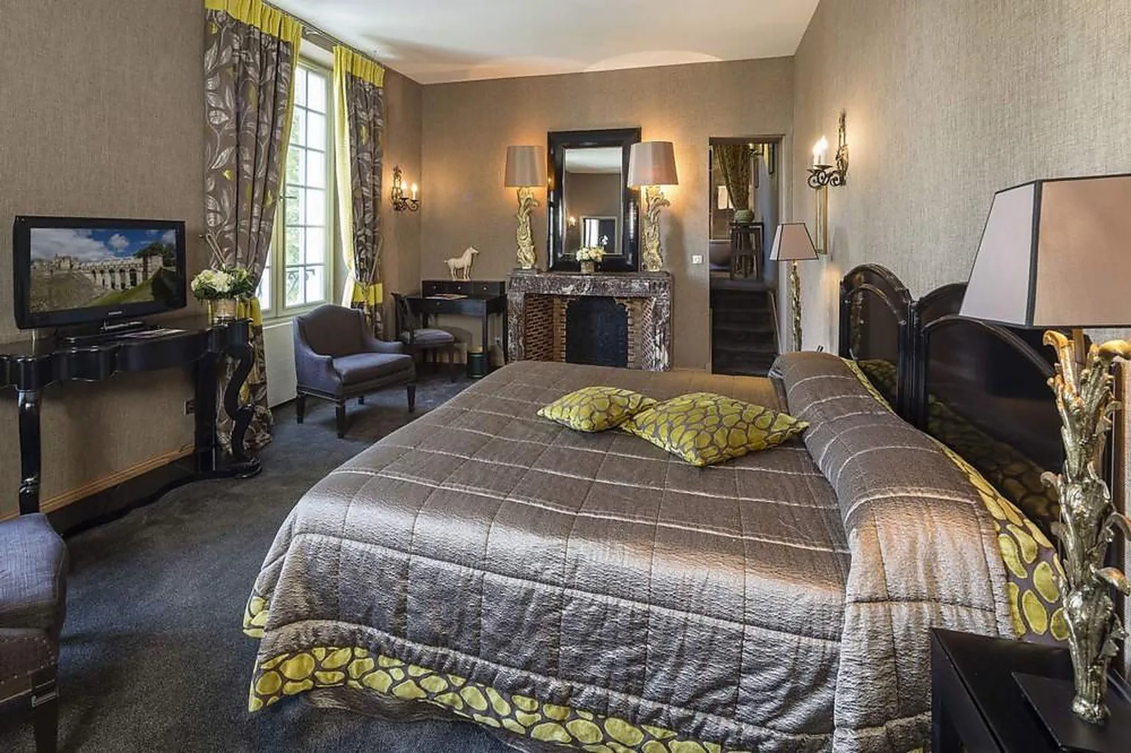 Lieux événementiels, CHÂTEAU DE FÈRE