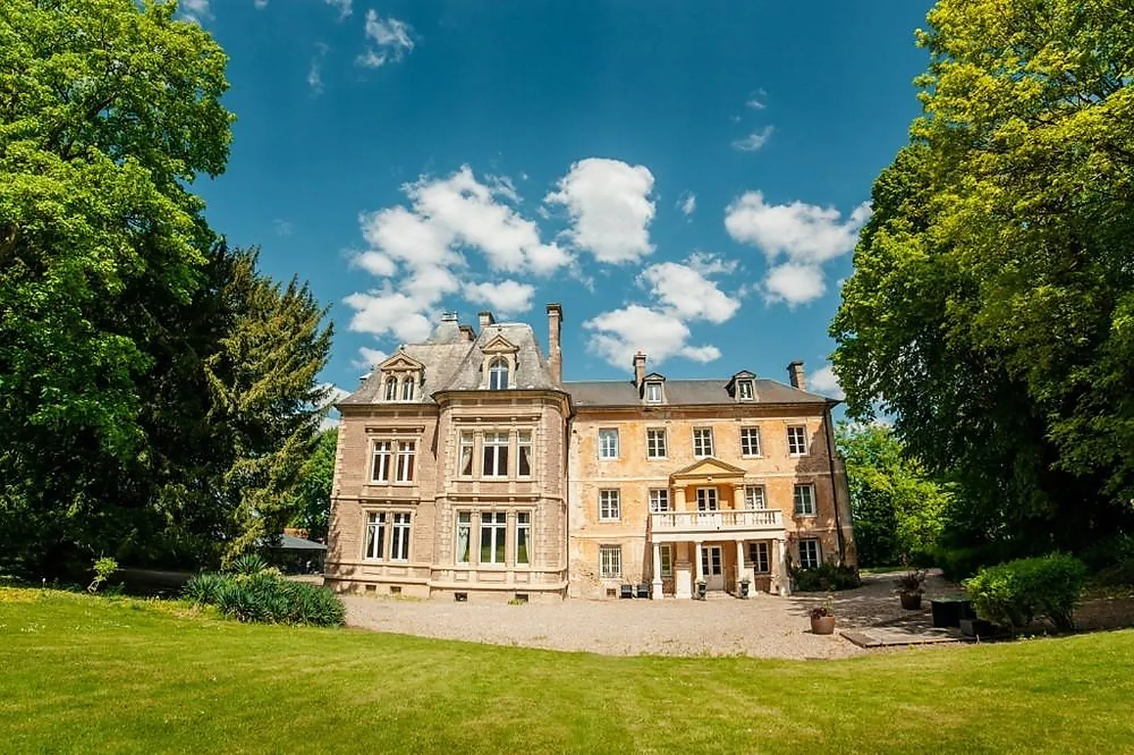 Lieux événementiels, CHÂTEAU DE FLIXECOURT