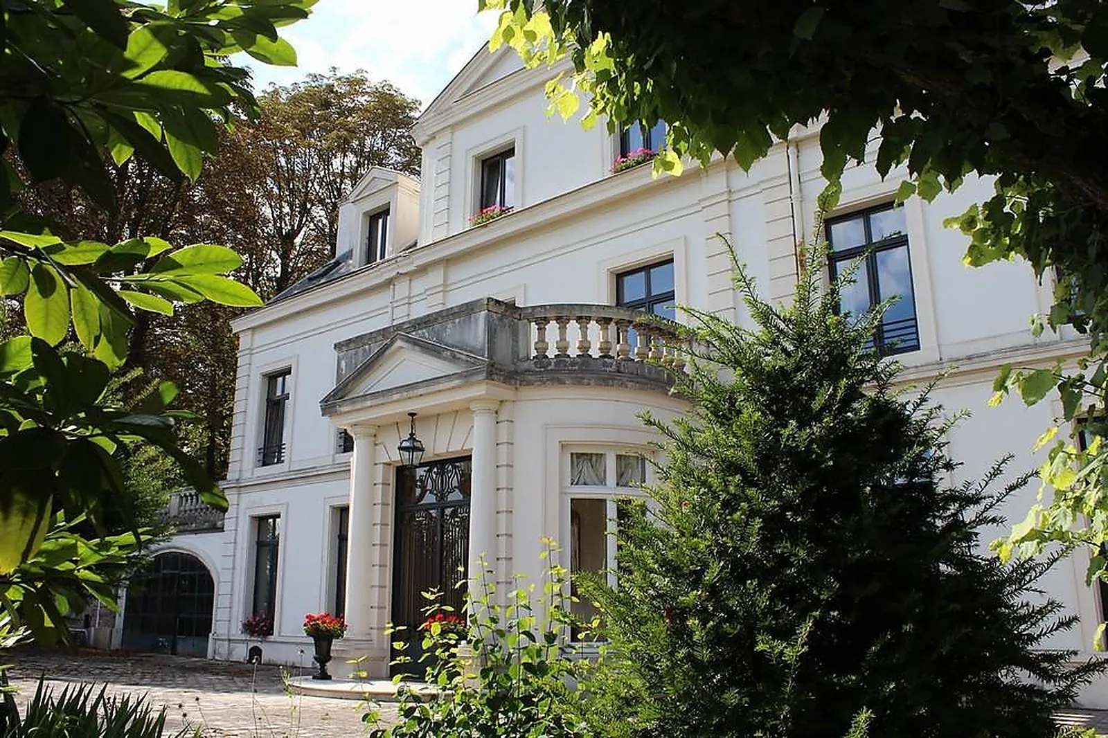 Lieux événementiels, CHÂTEAU DE GENCY