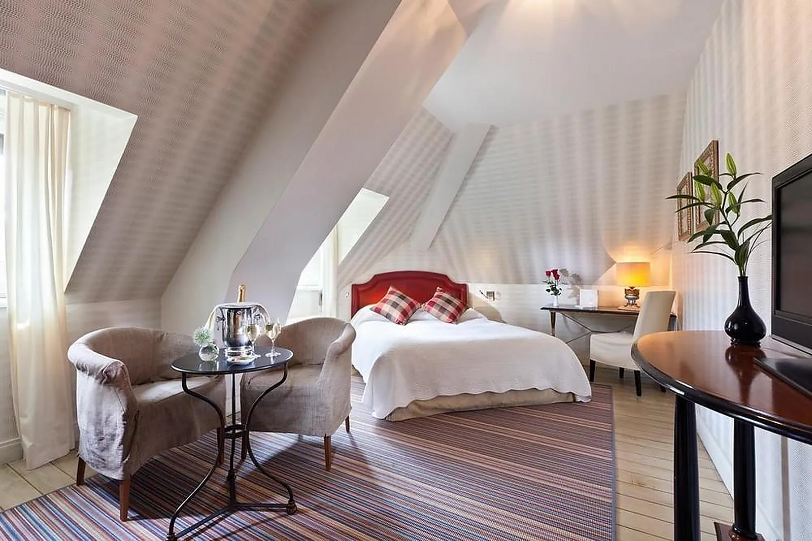 Lieux événementiels, CHÂTEAU DE GERMIGNEY