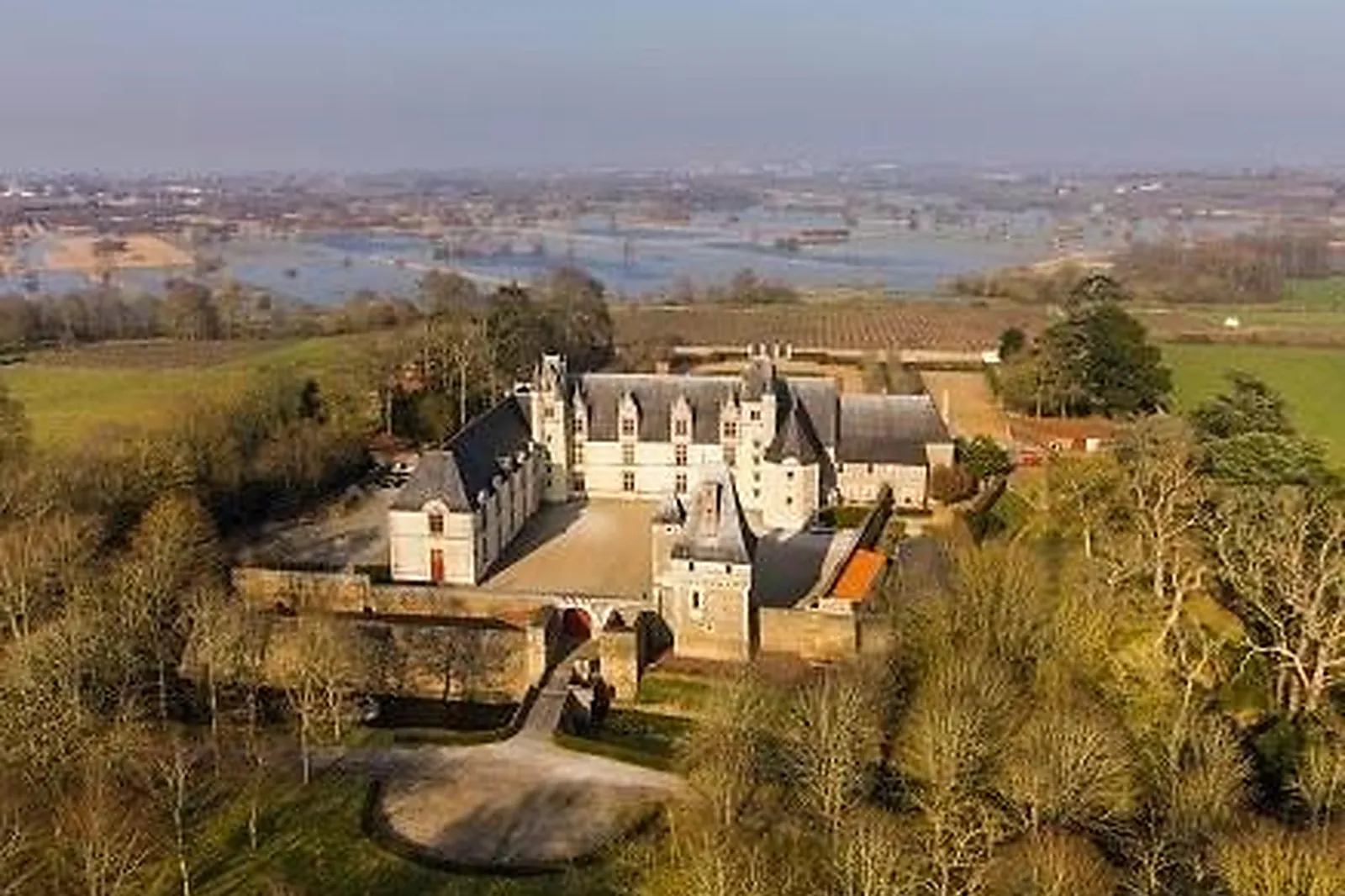 Lieux événementiels, CHÂTEAU DE GOULAINE