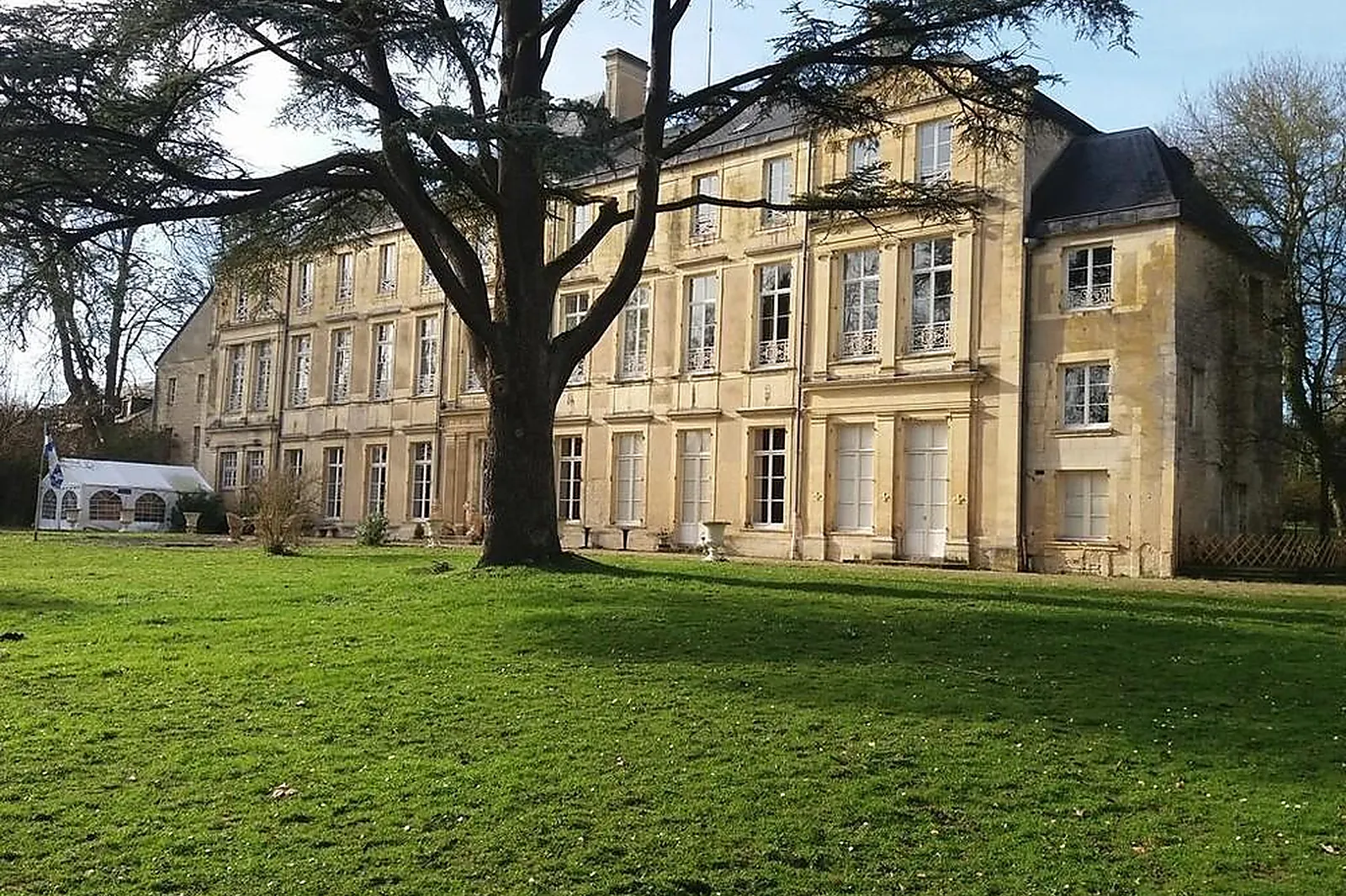 Lieux événementiels, CHÂTEAU DE GRAND TONNE