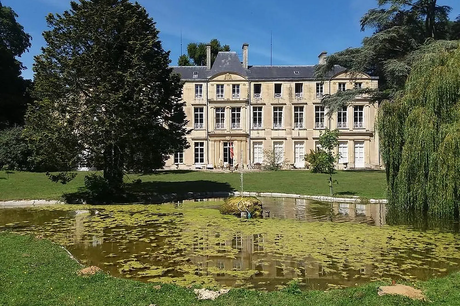 Lieux événementiels, CHÂTEAU DE GRAND TONNE