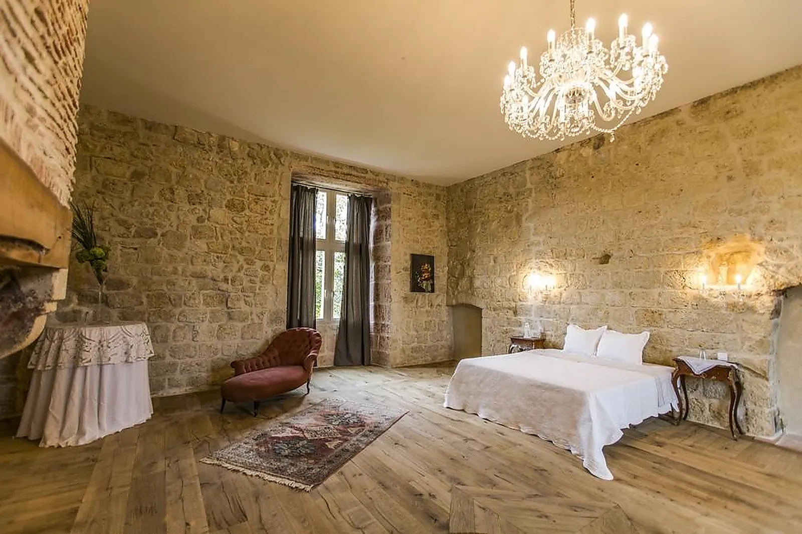 Lieux événementiels, CHÂTEAU DE GRIGNOLS - DOMAINE DE LA DAME BLANCHE