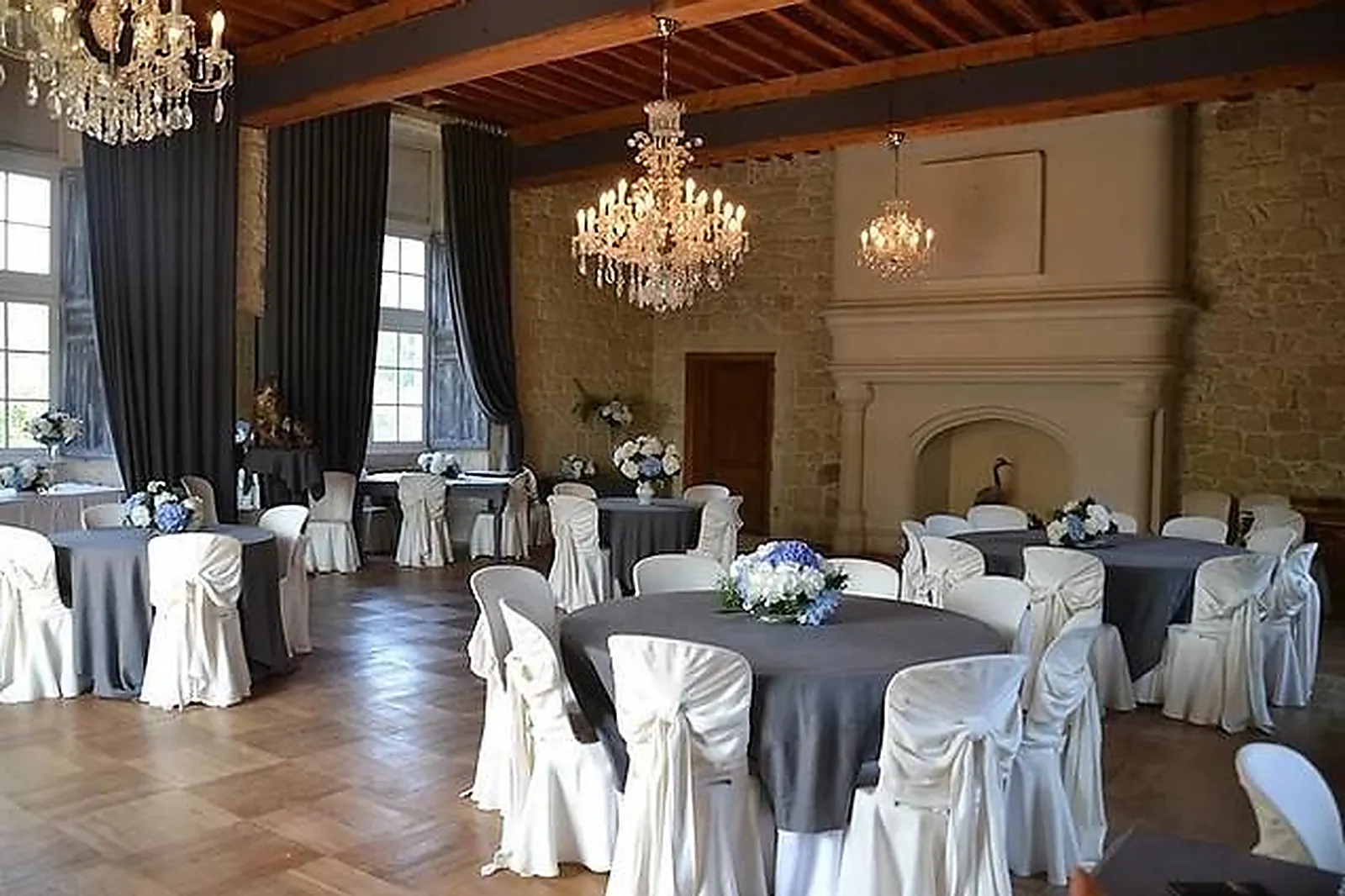 Lieux événementiels, CHÂTEAU DE GRIGNOLS - DOMAINE DE LA DAME BLANCHE