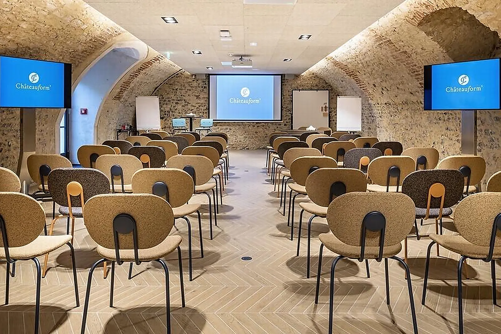 Lieux événementiels, CHÂTEAU DE HERCES