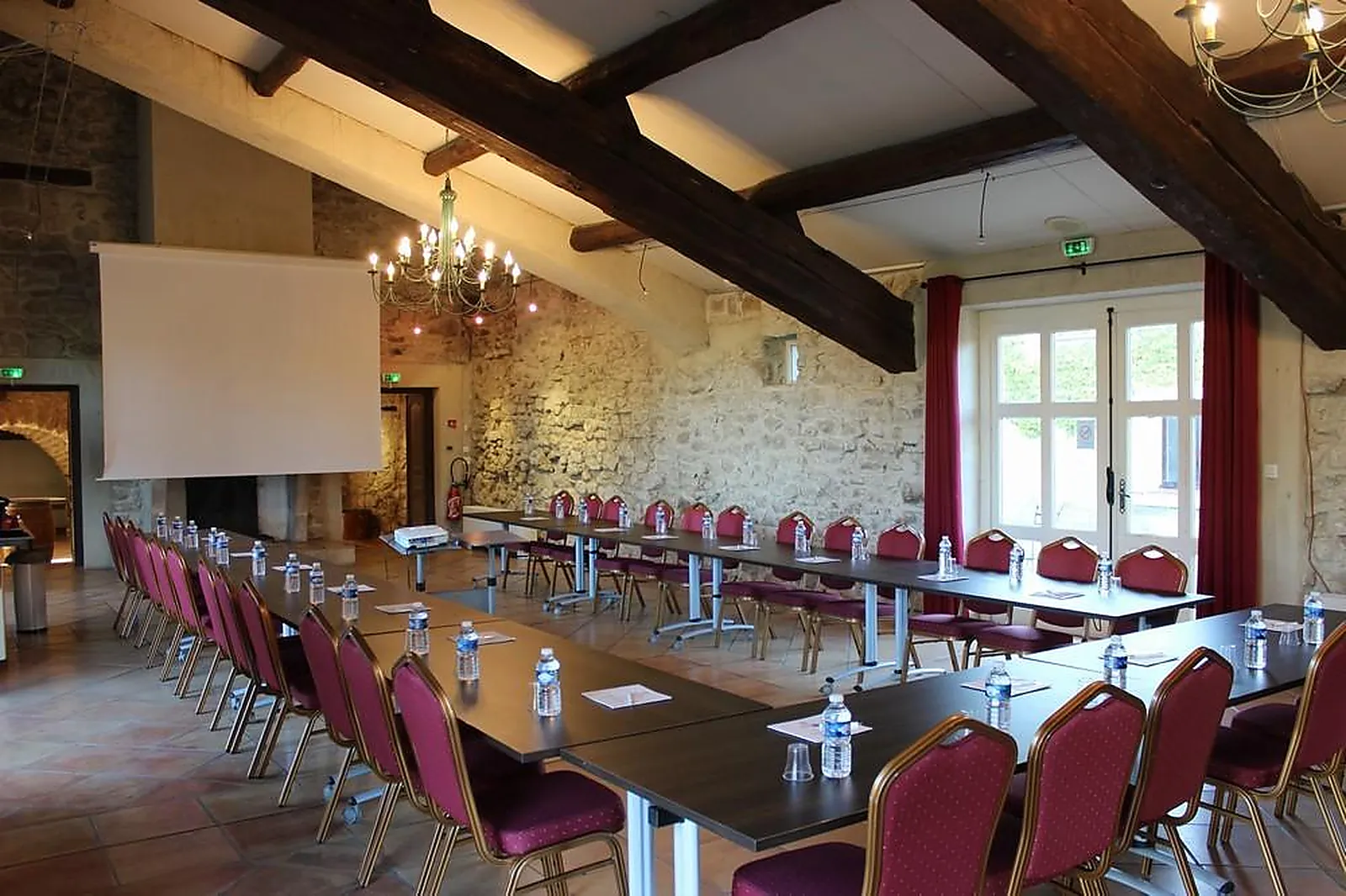 Lieux événementiels, CHÂTEAU DE JONQUIÈRES