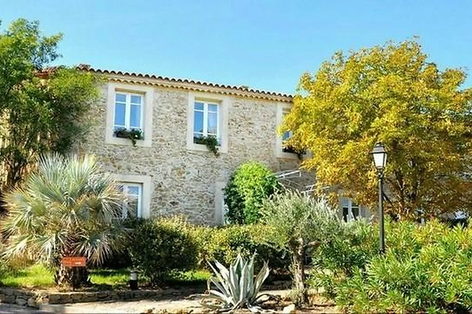Lieux événementiels, CHÂTEAU DE JONQUIÈRES