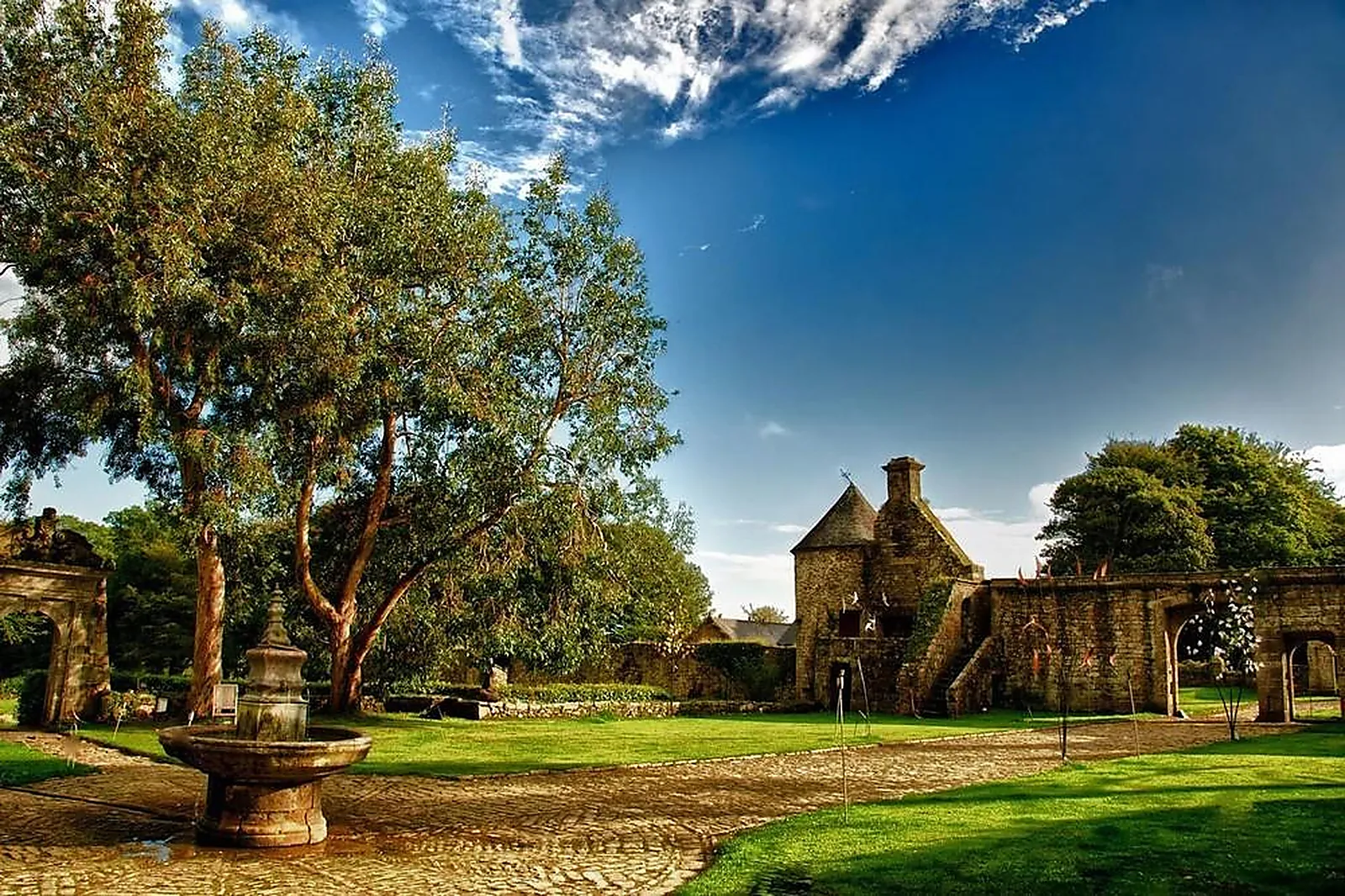 Lieux événementiels, CHÂTEAU DE KEROUARTZ