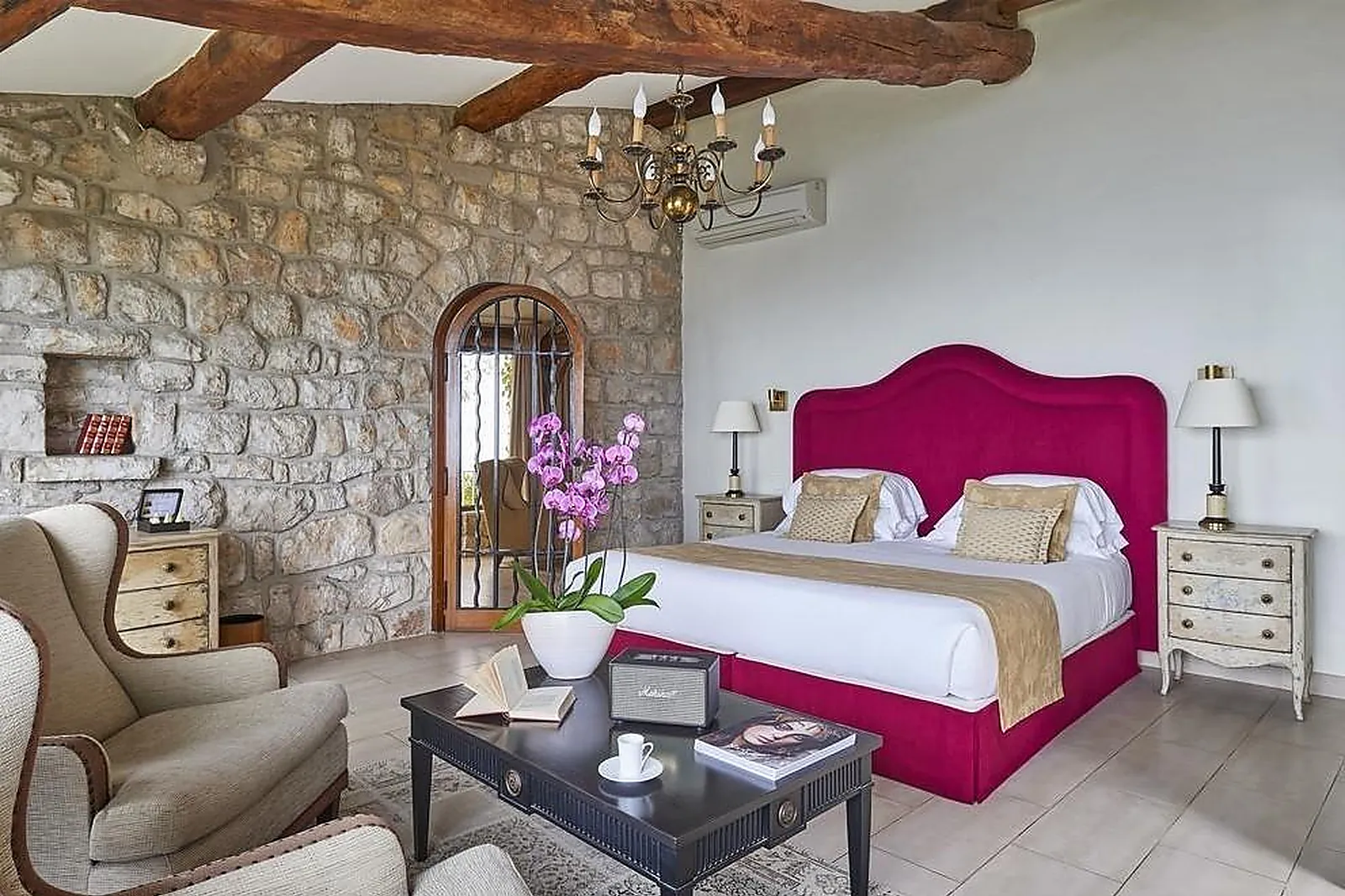 Lieux événementiels, CHATEAU DE LA CHEVRE D'OR