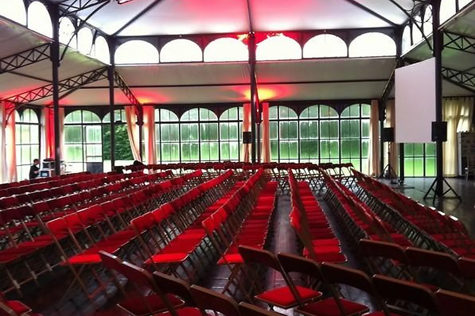 Lieux événementiels, CHÂTEAU DE LA COUR SENLISSE