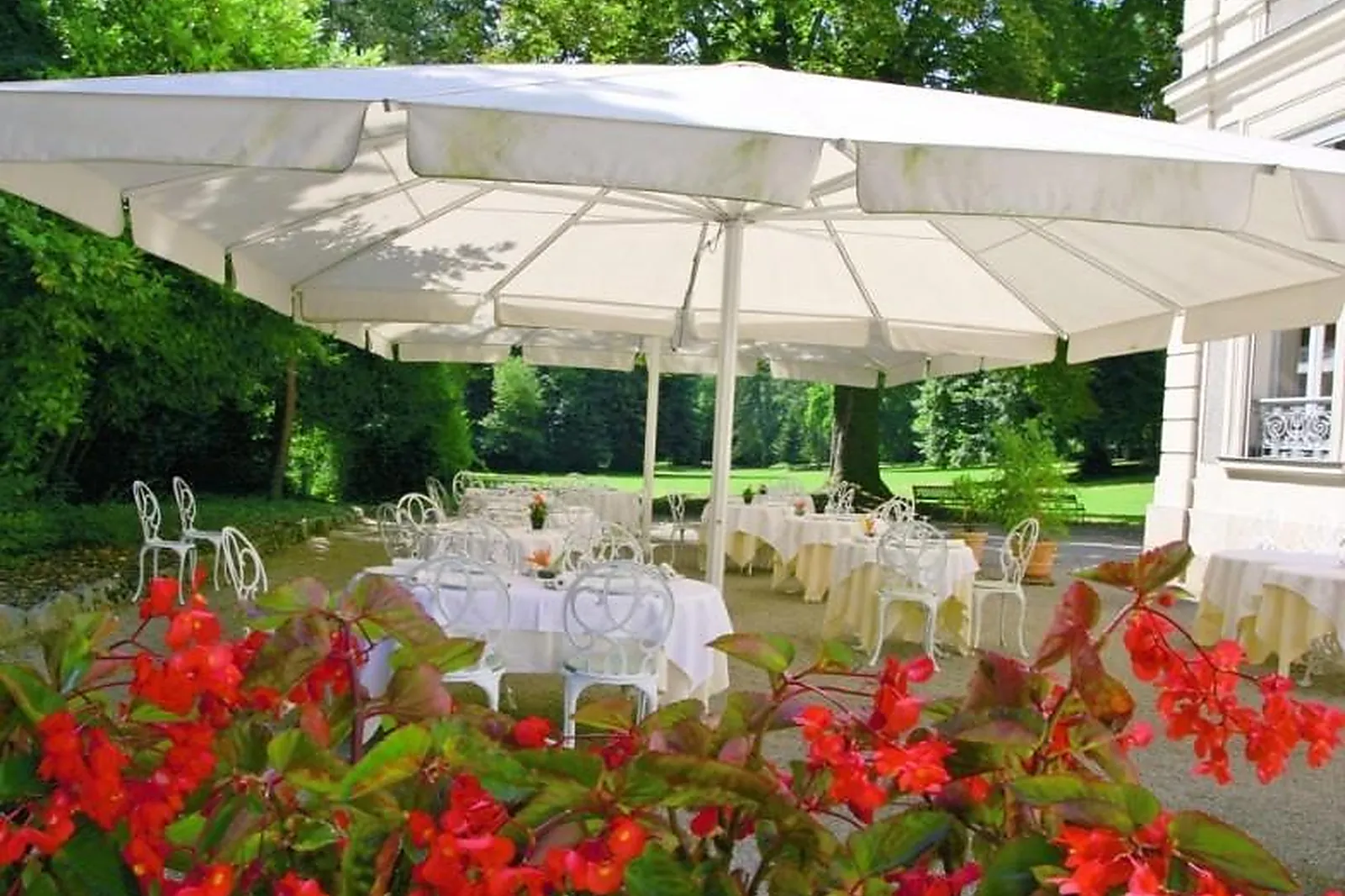 Lieux événementiels, CHÂTEAU DE LA DAME BLANCHE