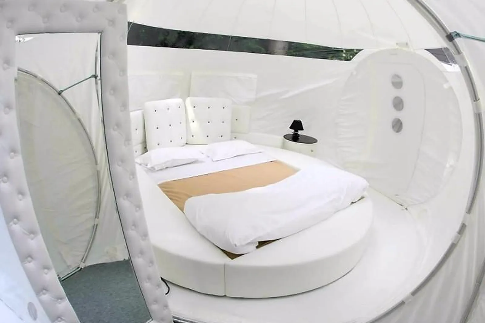 Lieux événementiels, CHÂTEAU DE LA DAME BLANCHE