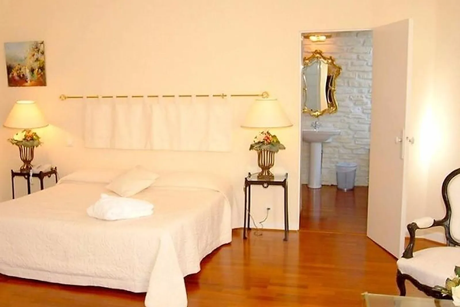 Lieux événementiels, CHÂTEAU DE LA DAME BLANCHE