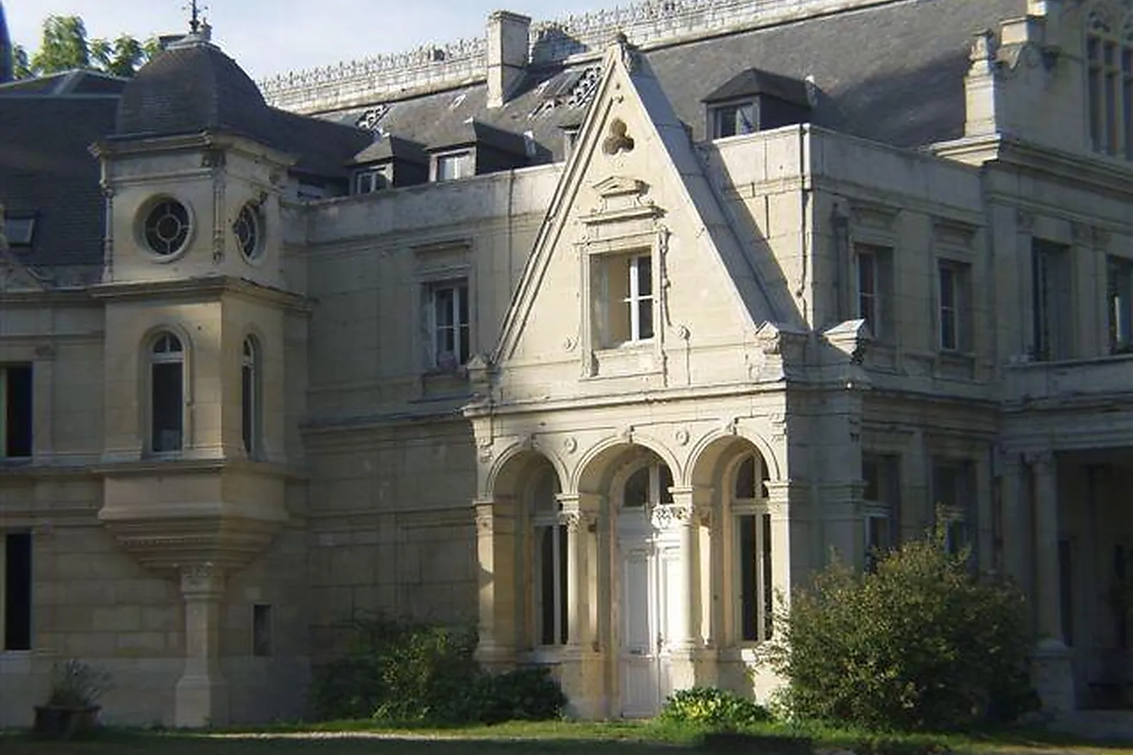 Lieux événementiels, CHÂTEAU DE LA MADELEINE