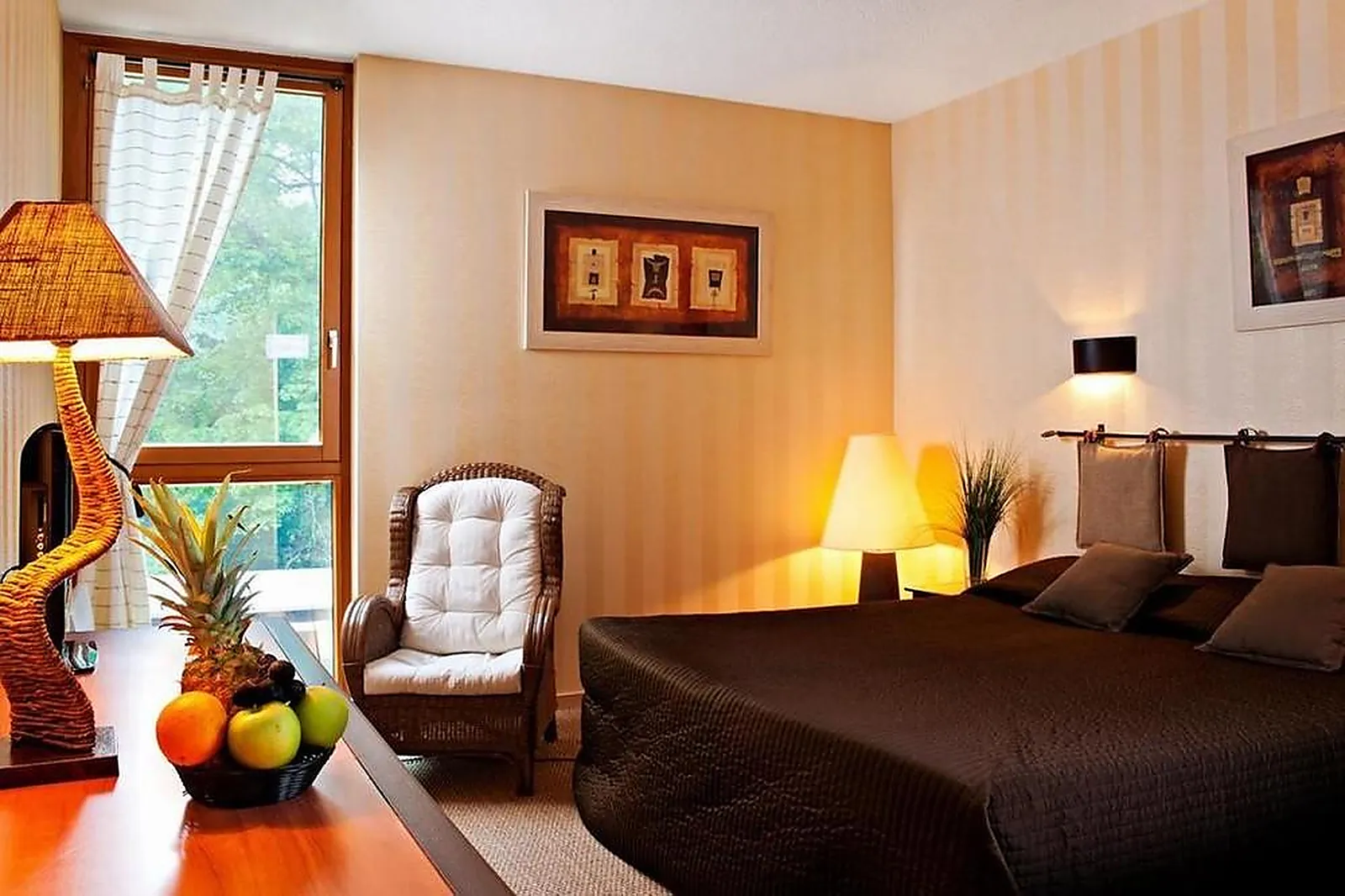 Lieux événementiels, CHÂTEAU DE LA TOUR