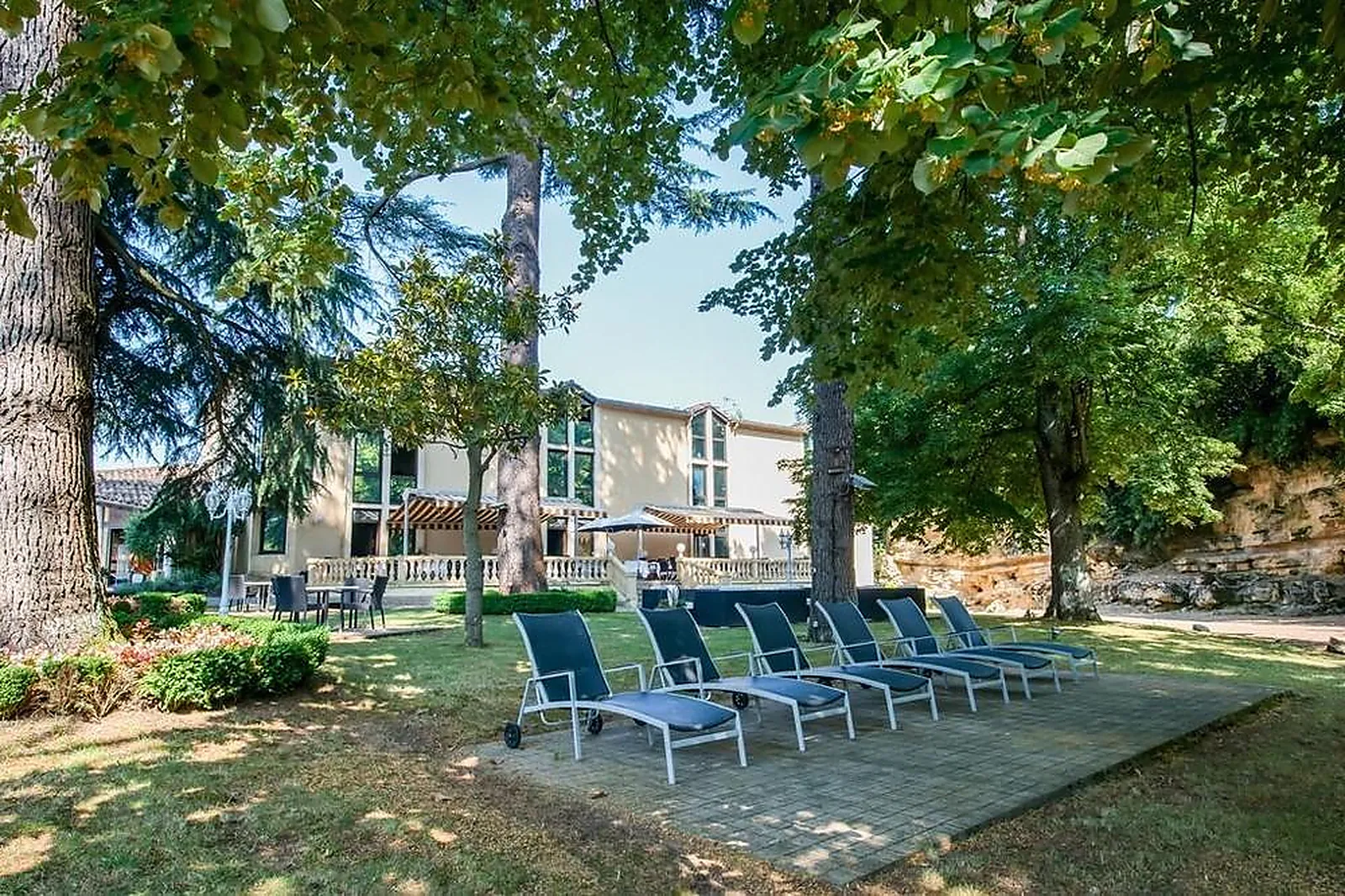 Lieux événementiels, CHÂTEAU DE LA TOUR