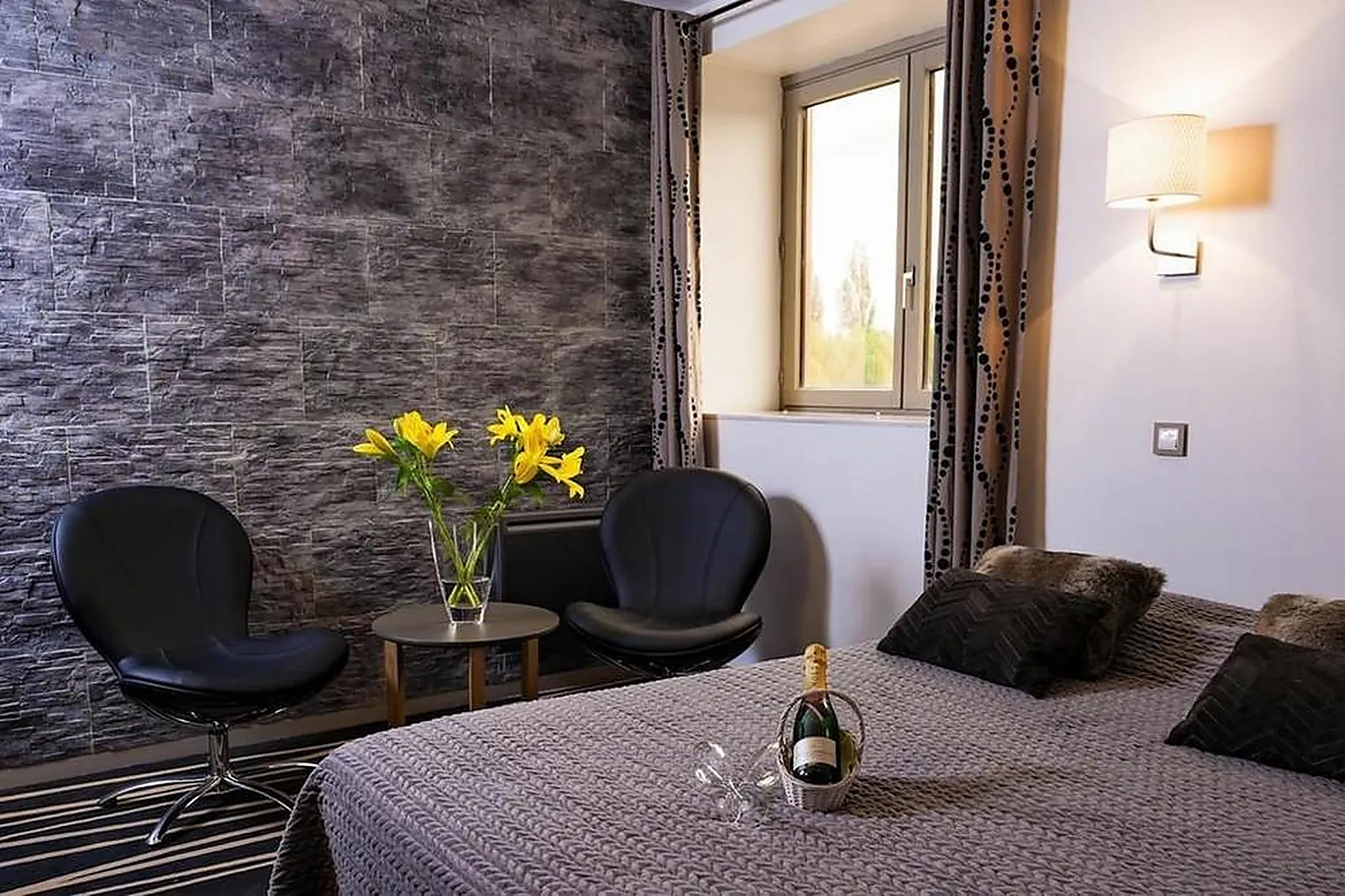 Lieux événementiels, CHÂTEAU DE LA TOUR