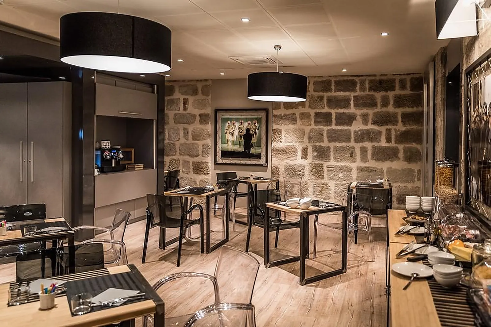 Lieux événementiels, CHÂTEAU DE LACAN