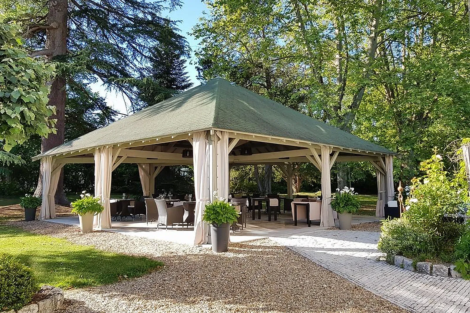 Lieux événementiels, CHÂTEAU DE LALANDE