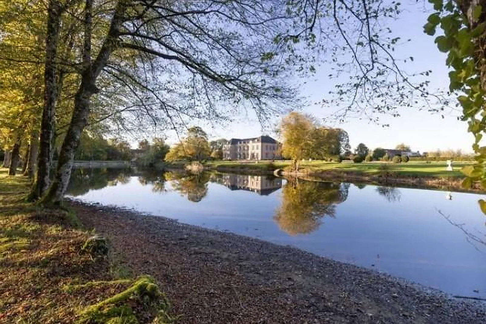 Lieux événementiels, CHÂTEAU DE LAPLAUD