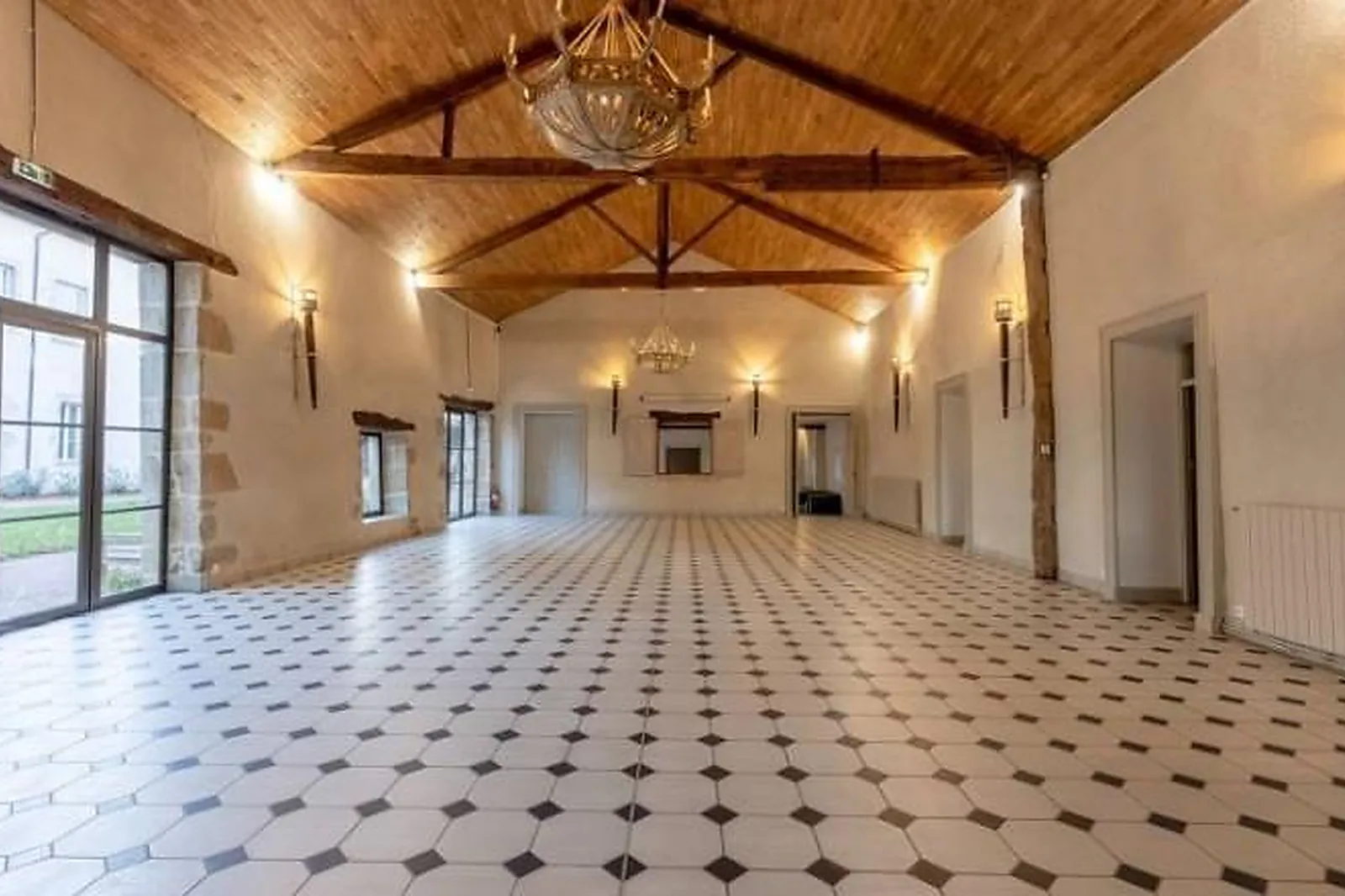 Lieux événementiels, CHÂTEAU DE LAPLAUD