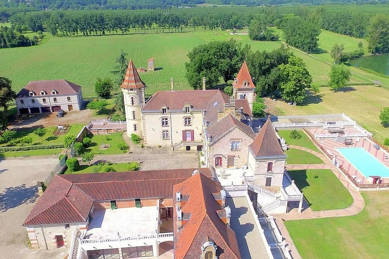 Lieux événementiels, CHÂTEAU DE LASTOURS