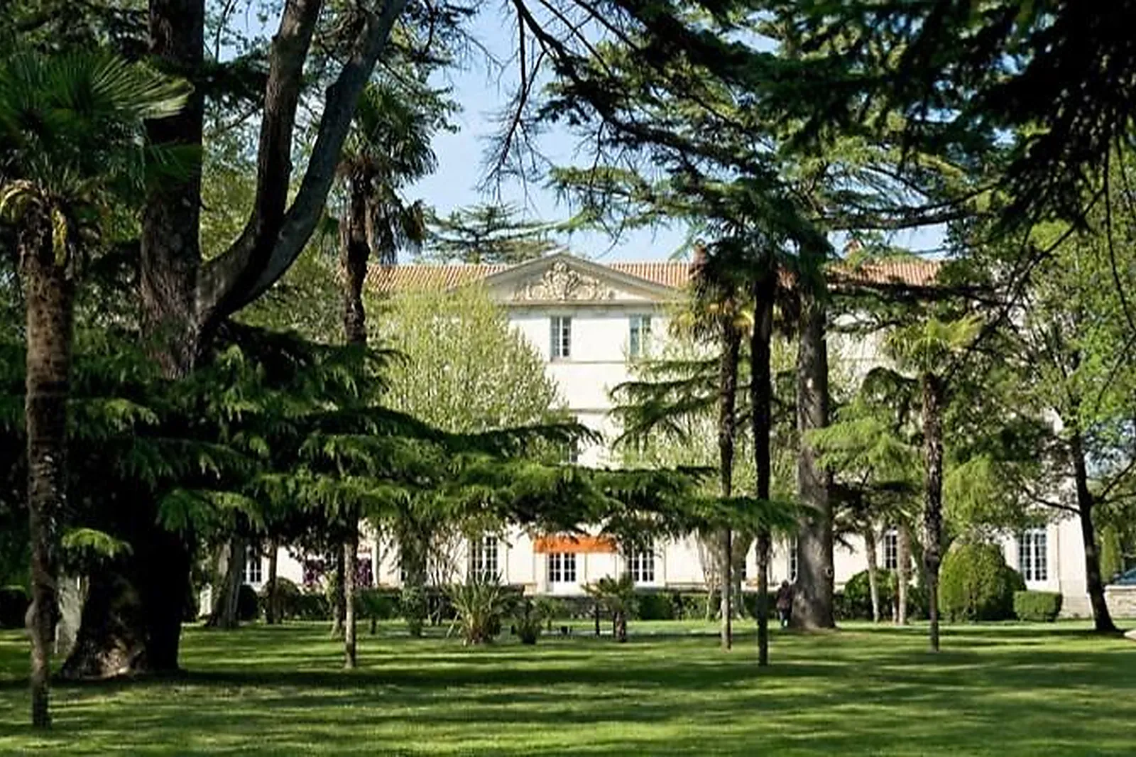 Lieux événementiels, CHATEAU DE LIGNAN