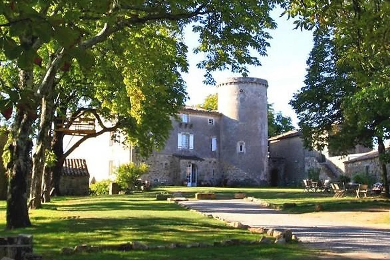 Lieux événementiels, CHÂTEAU DE LIVIERS