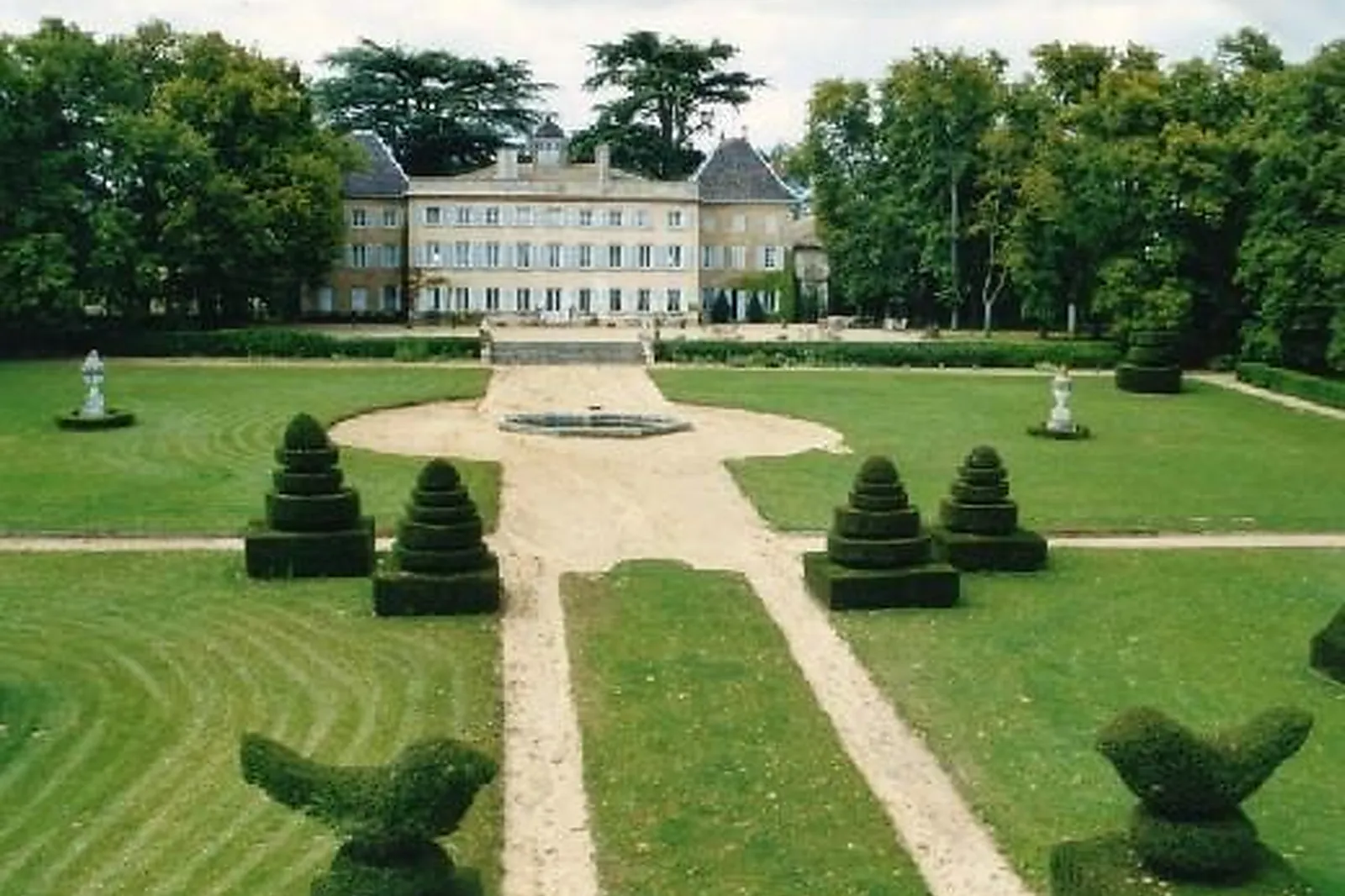 Lieux événementiels, CHÂTEAU DE LONGSARD