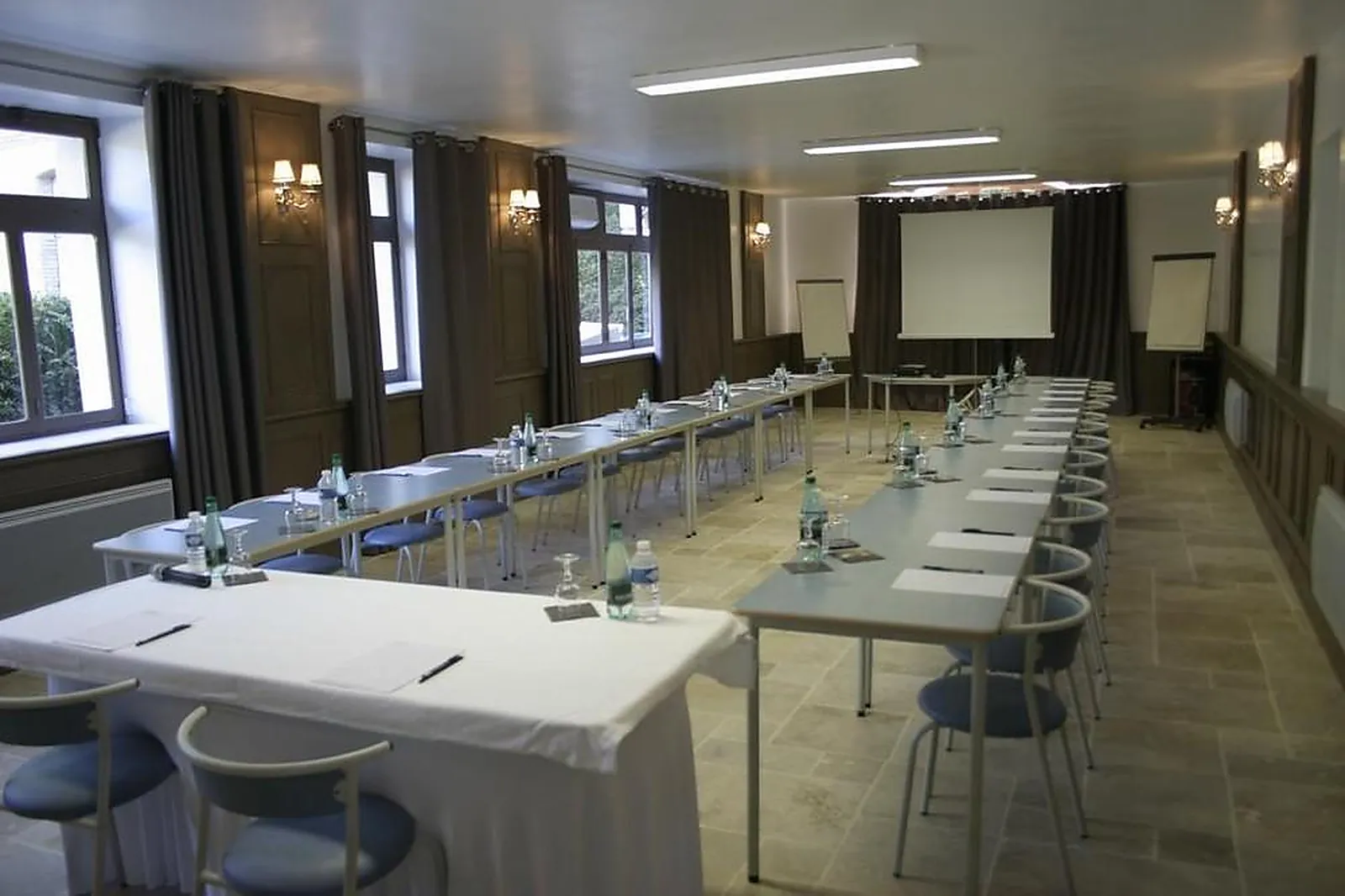 Lieux événementiels, CHÂTEAU DE LOUBÉJAC