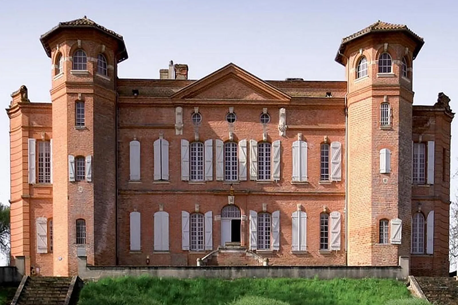 Lieux événementiels, CHÂTEAU DE LOUBÉJAC