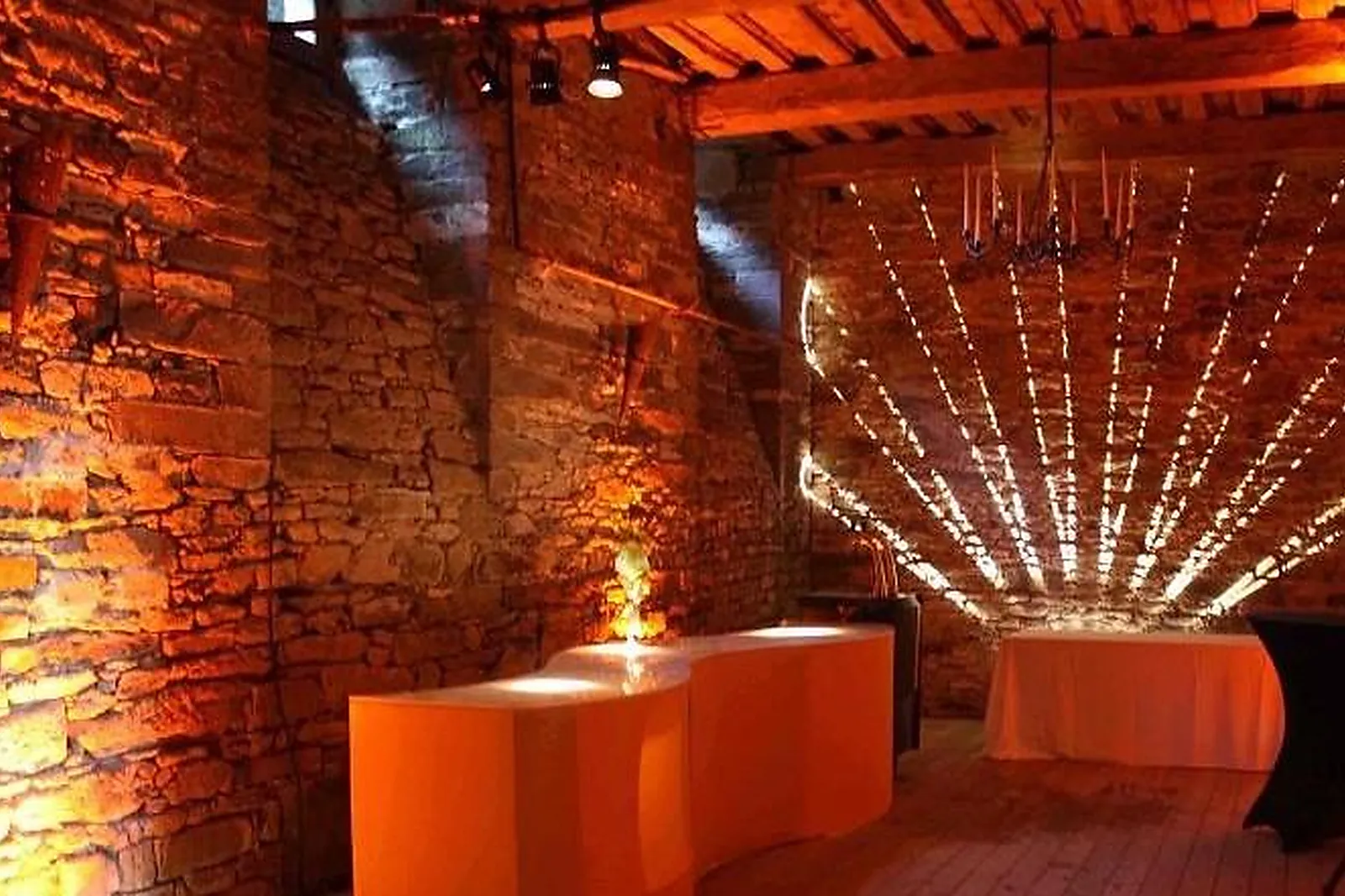 Lieux événementiels, CHÂTEAU DE LOYAT