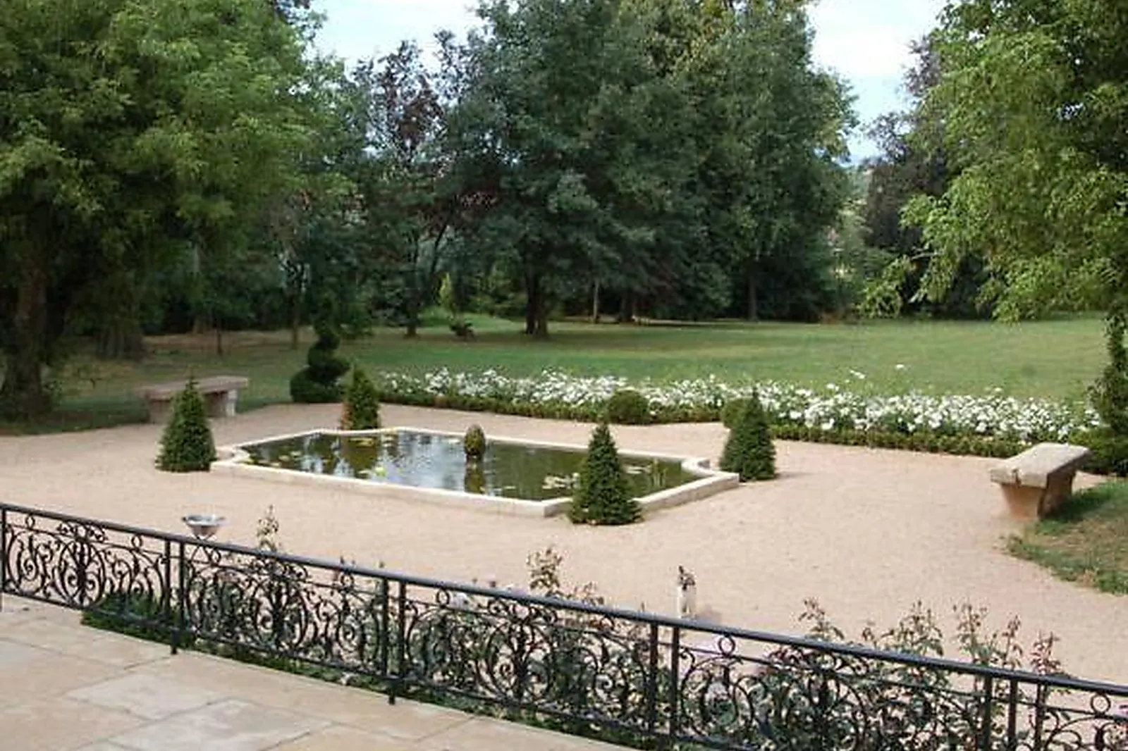 Lieux événementiels, CHÂTEAU DE LUPONNAS