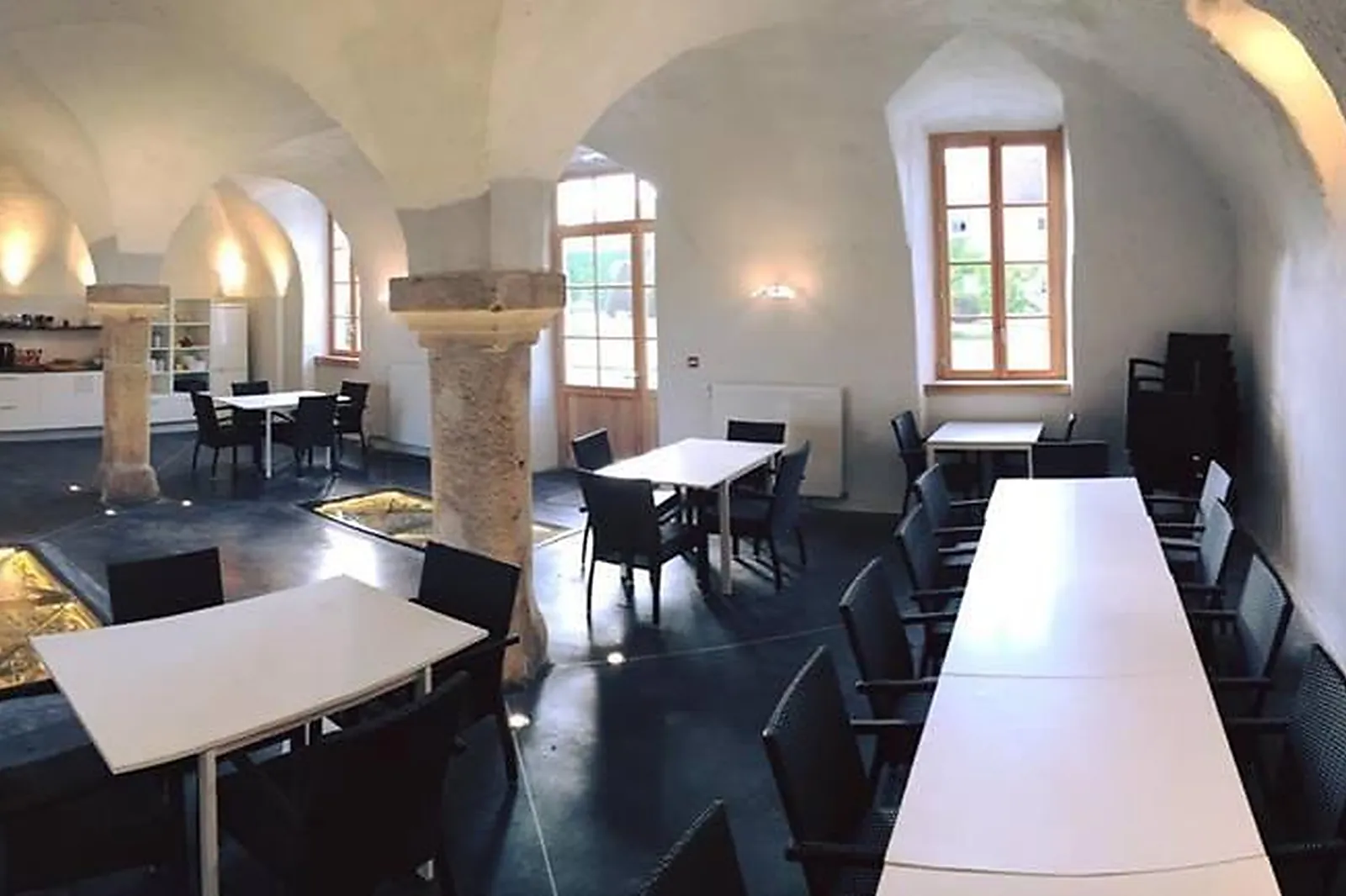 Lieux événementiels, CHÂTEAU DE MAGNEUX