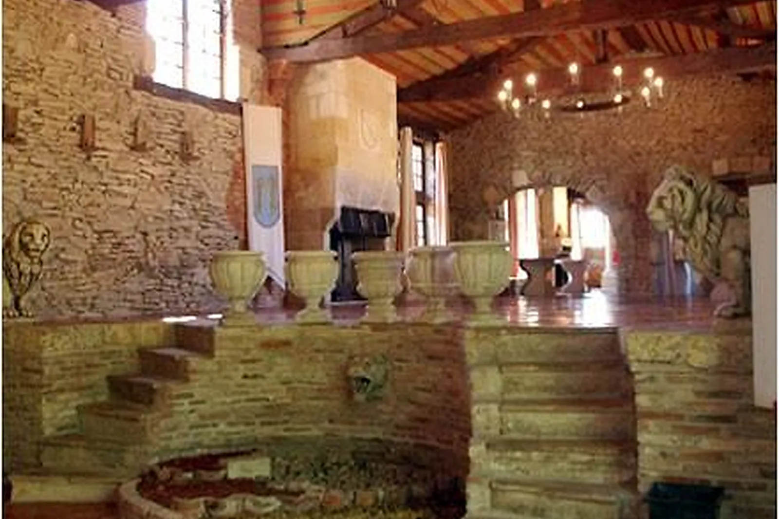 Lieux événementiels, CHÂTEAU DE MALVIRADE