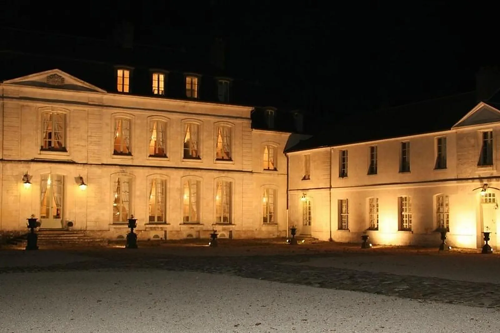 Lieux événementiels, CHÂTEAU DE MAUDETOUR