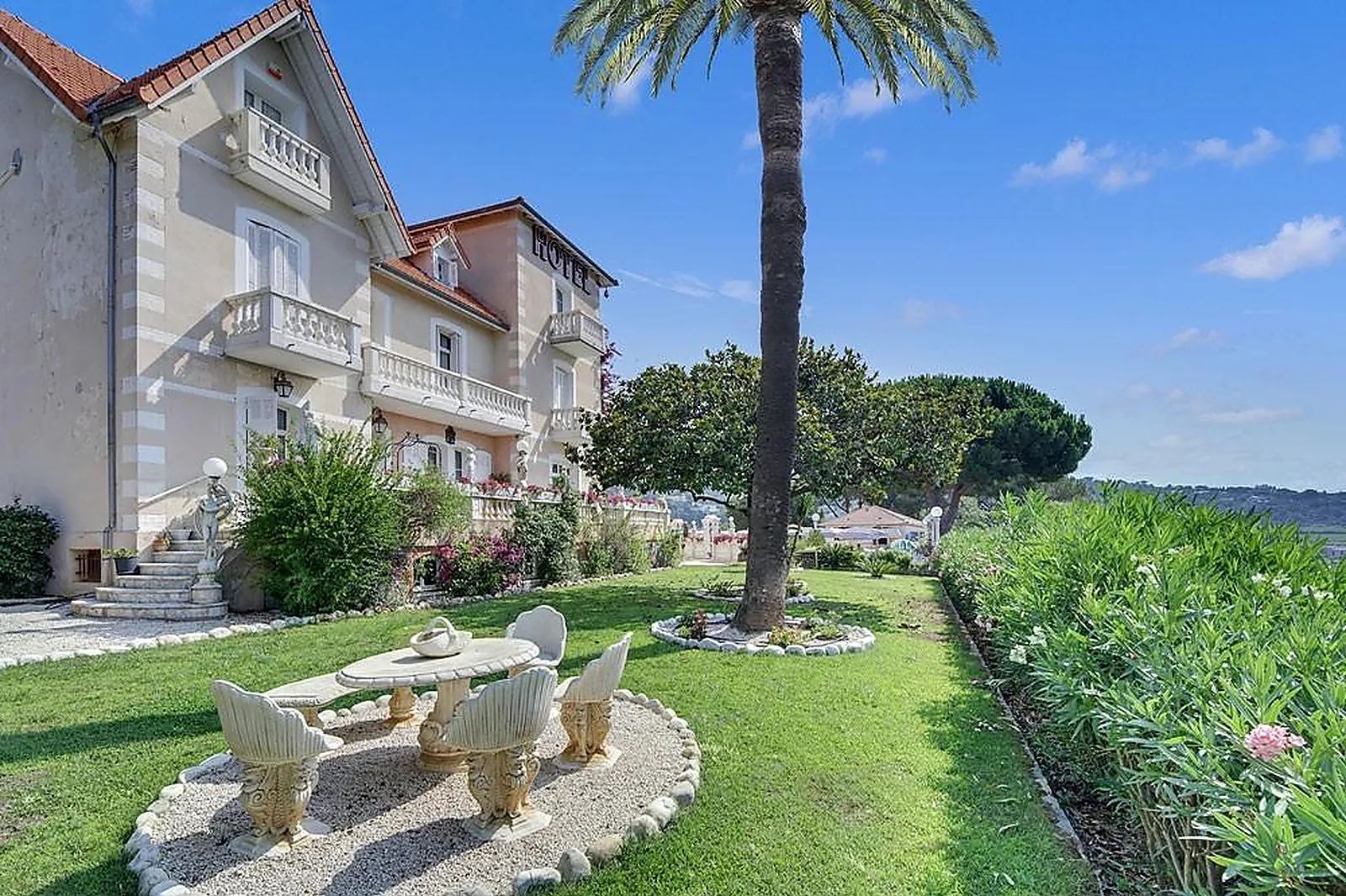 Lieux événementiels, CHÂTEAU DE MEÏ-LÉSÉ