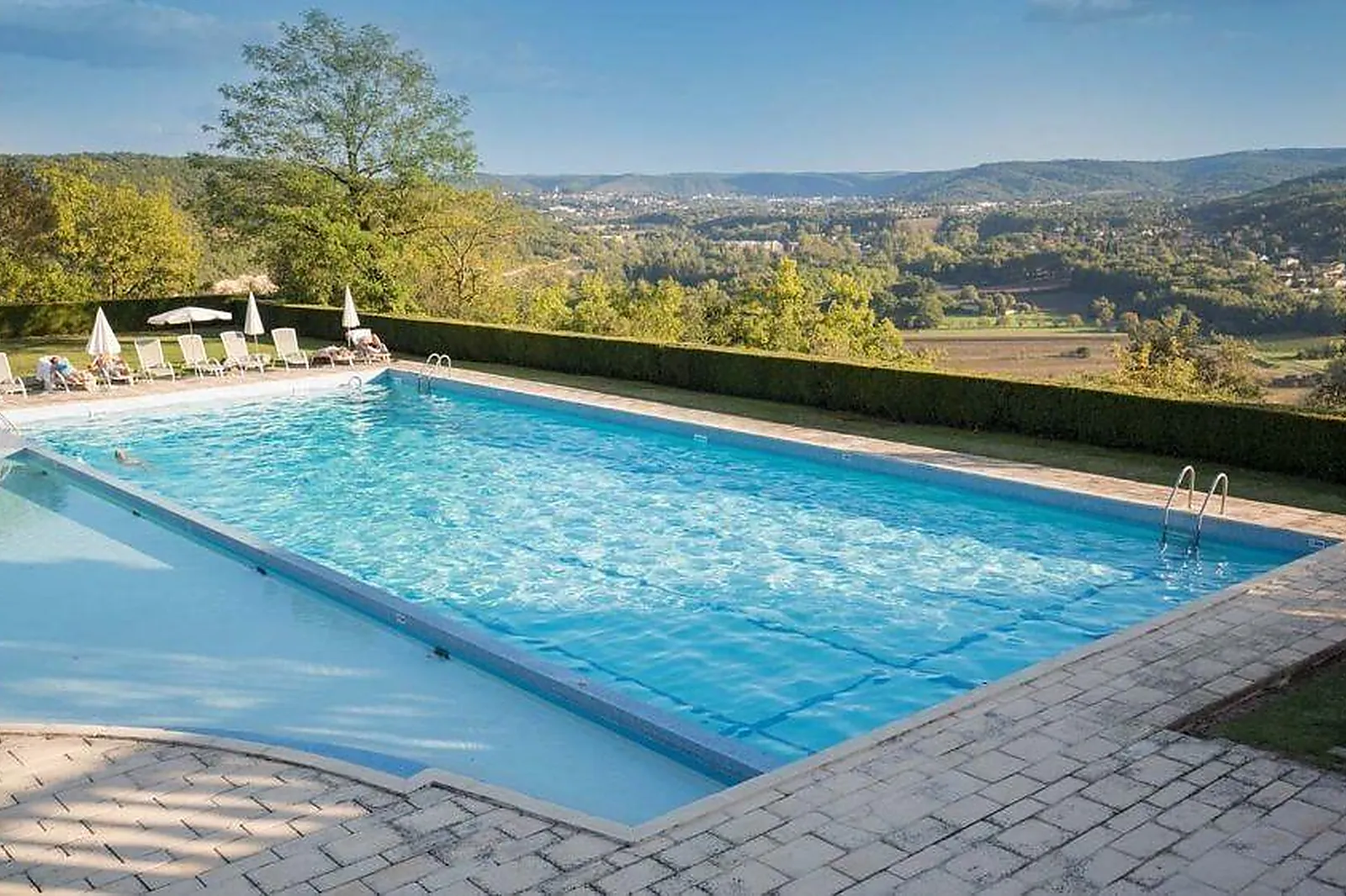 Lieux événementiels, CHÂTEAU DE MERCUÈS