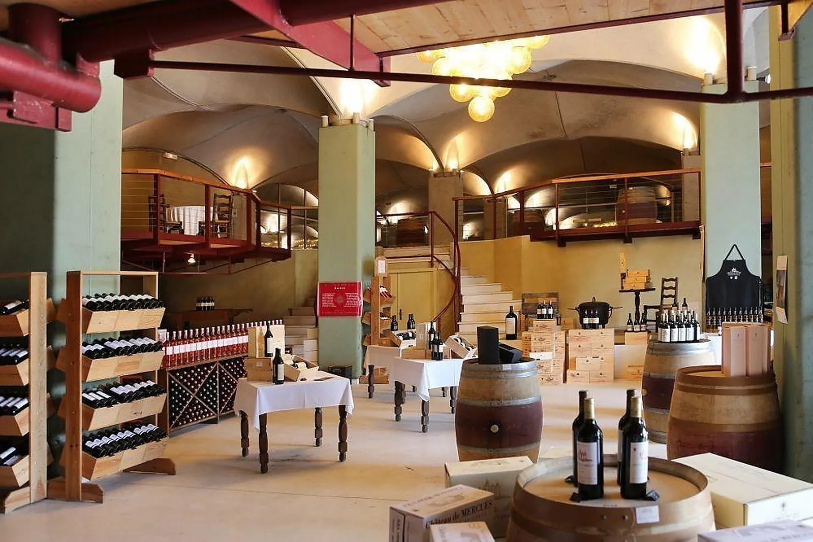 Lieux événementiels, CHÂTEAU DE MERCUÈS