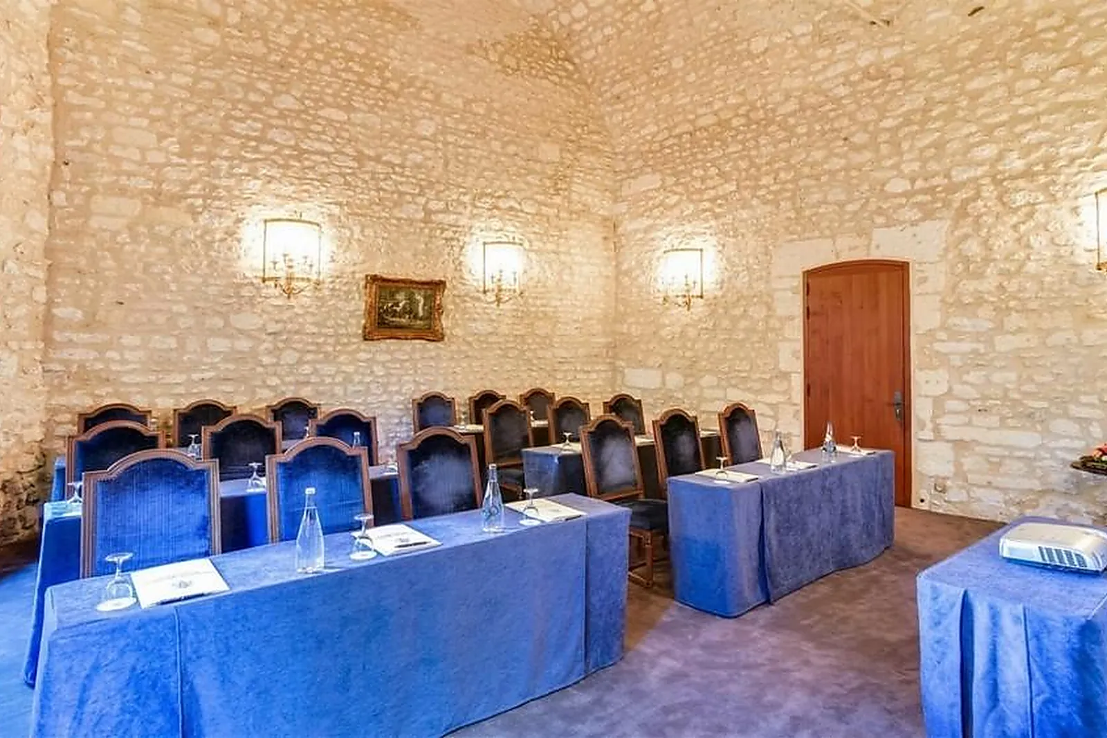 Lieux événementiels, CHÂTEAU DE MIRAMBEAU