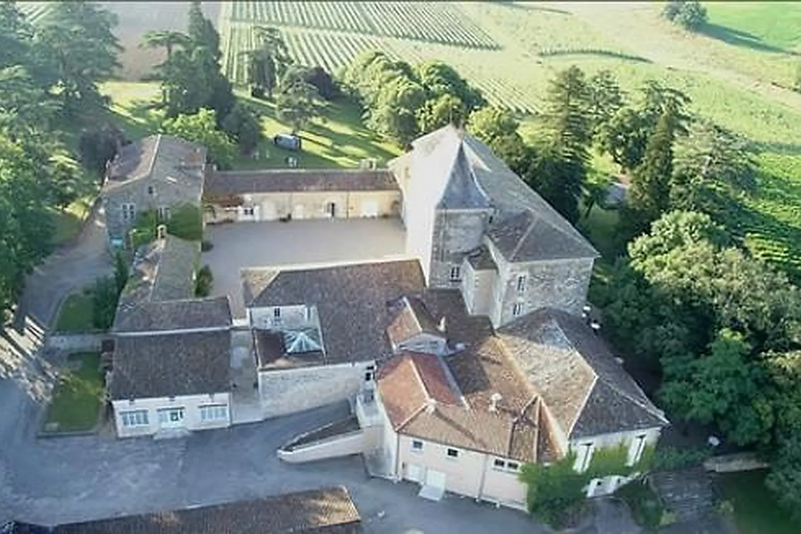 Lieux événementiels, CHATEAU DE MONS EN ARMAGNAC