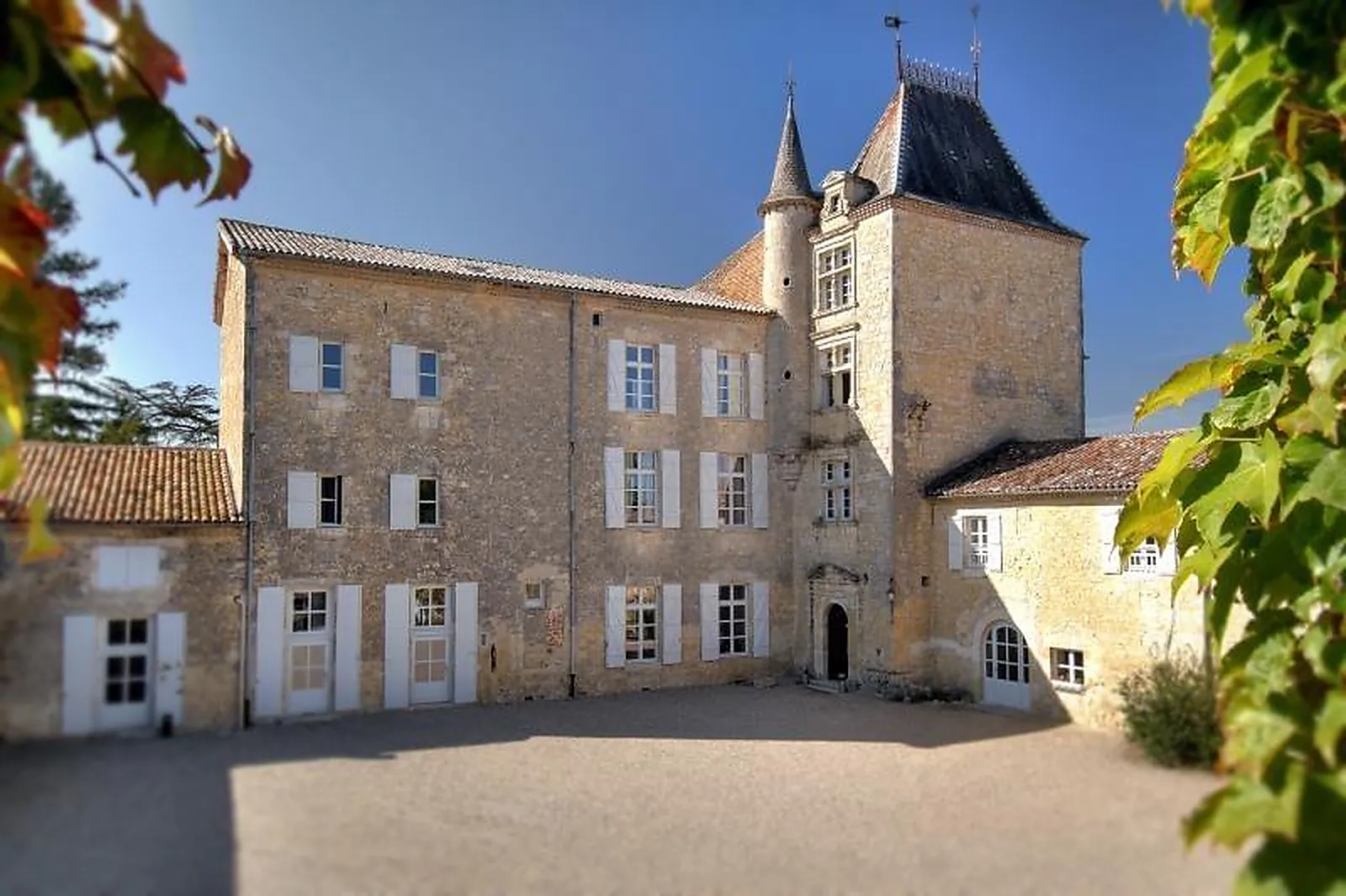 Lieux événementiels, CHATEAU DE MONS EN ARMAGNAC