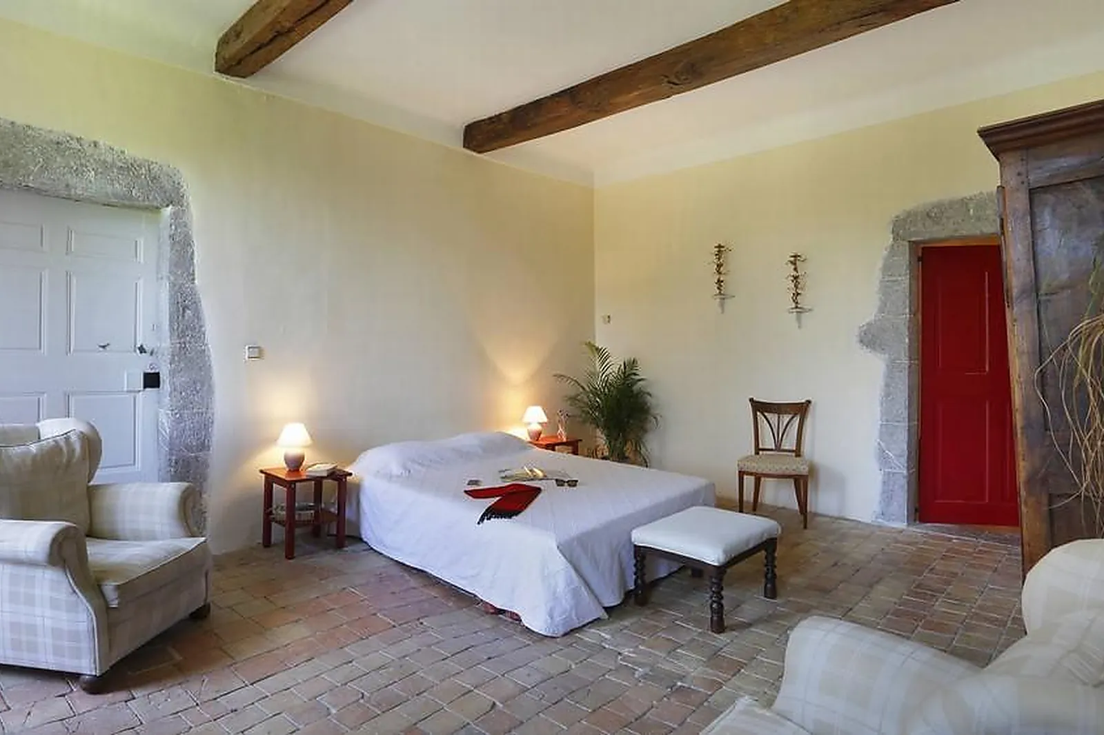 Lieux événementiels, CHÂTEAU DE MONTFROC